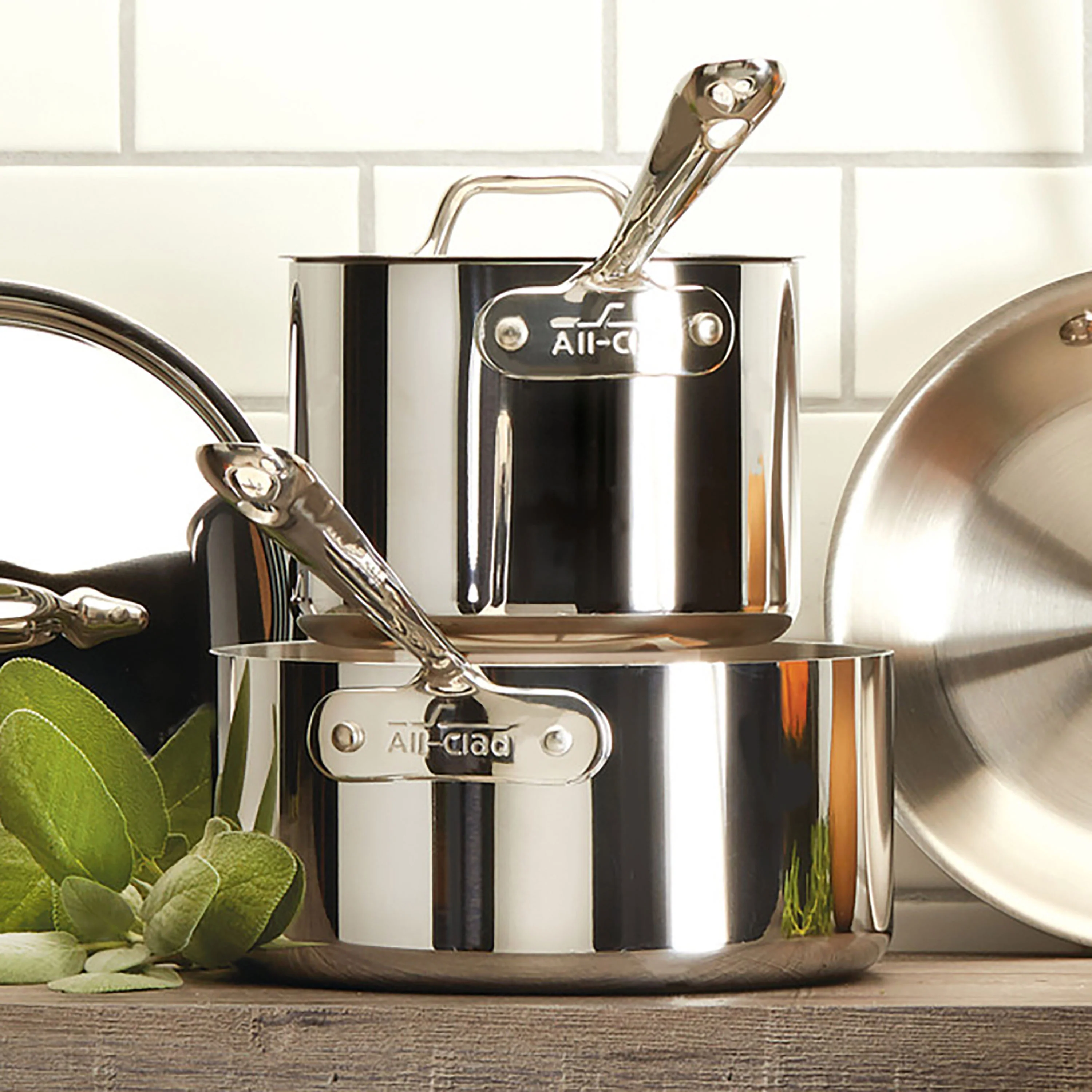 All-Clad d3 Stainless 3-quart Saucepan - Image 3