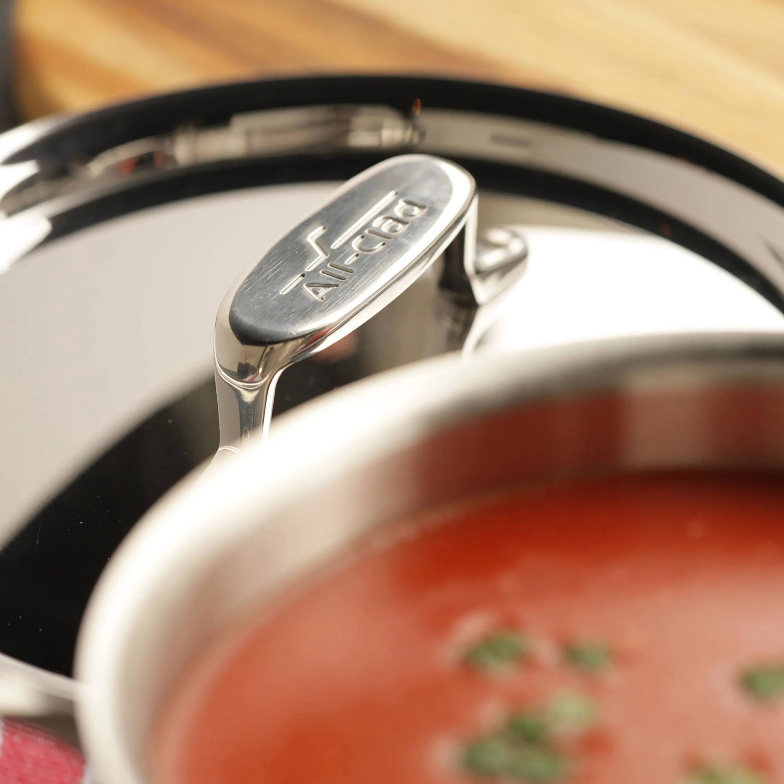 All-Clad d5 Brushed Stainless 1.5-quart Saucepan - Image 6