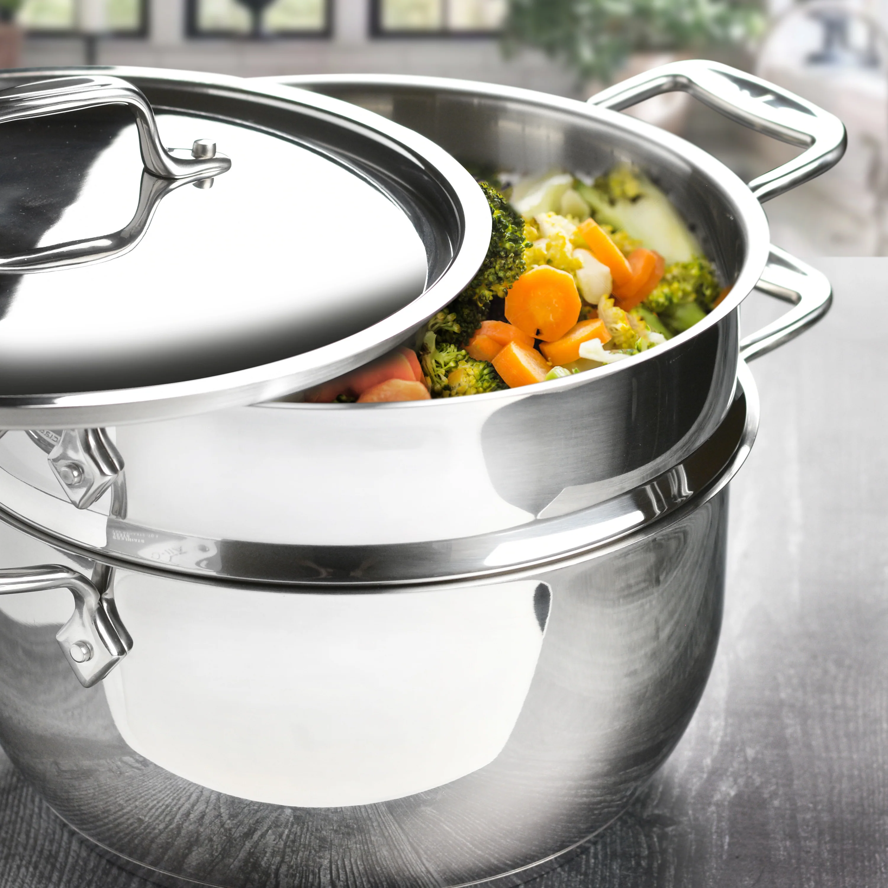 All-Clad 5-quart Steaming Pot - Image 5