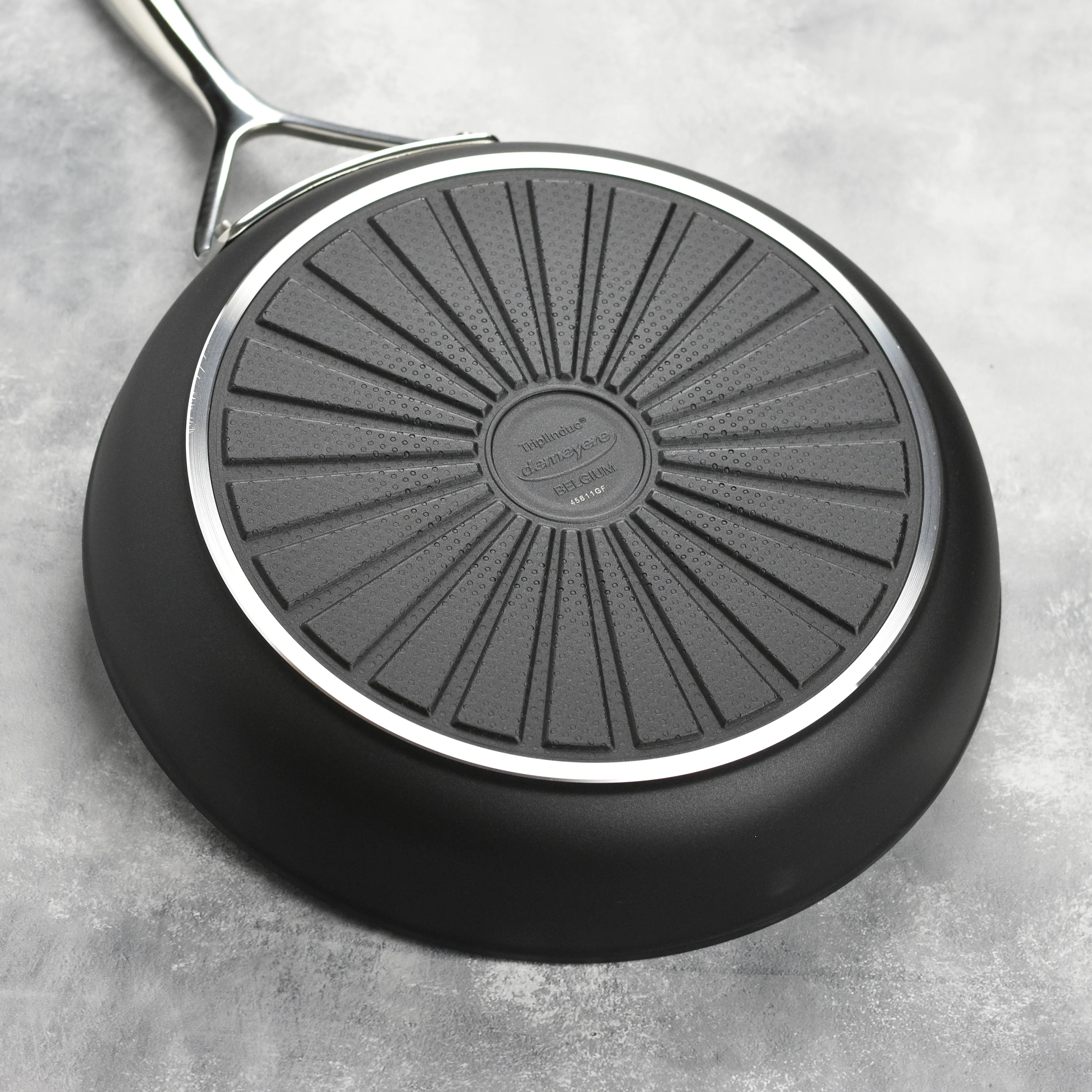 Demeyere AluPro 10" Ceramic Nonstick Fry Pan - Image 5