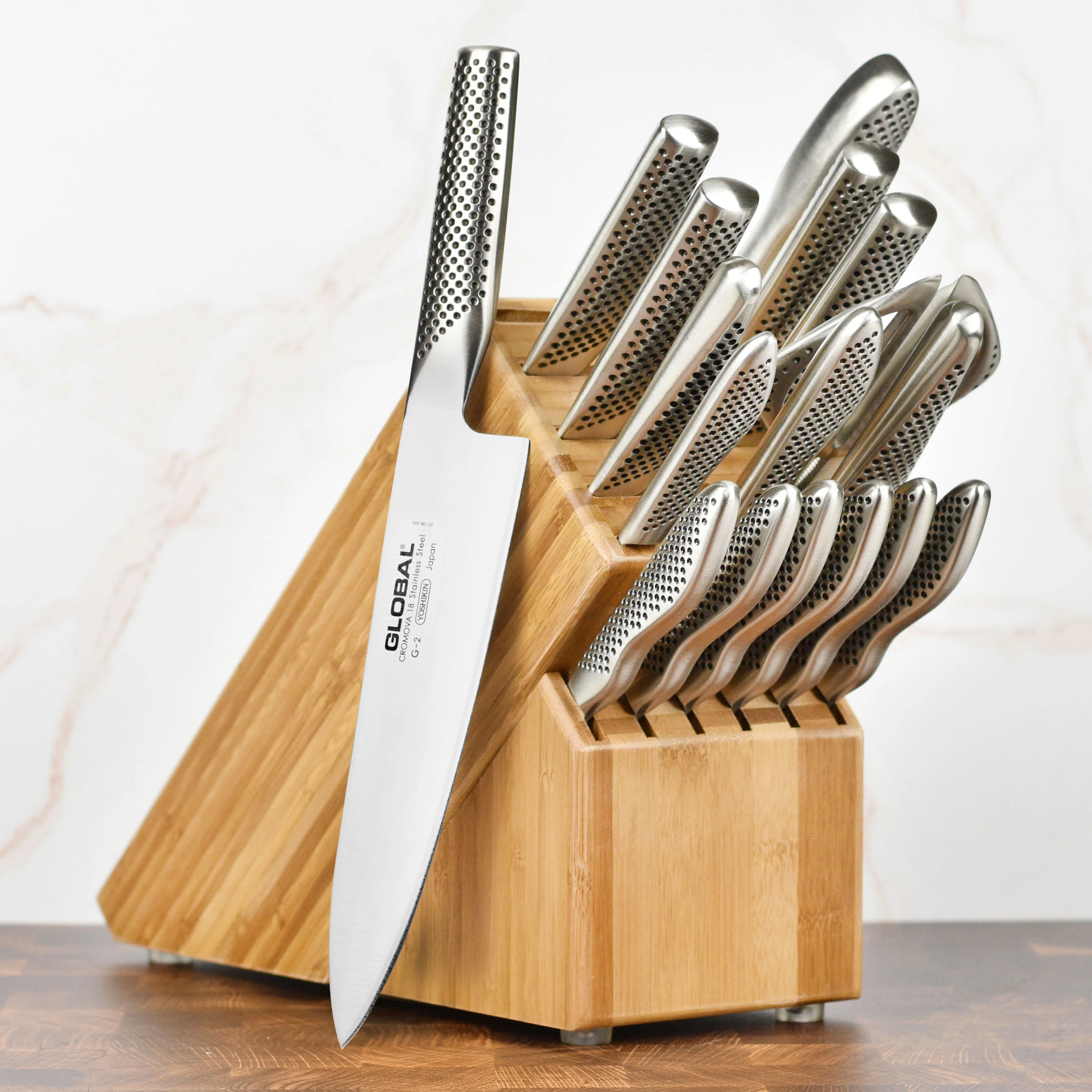 Global 7" Hollow Edge Santoku Knife - Image 7