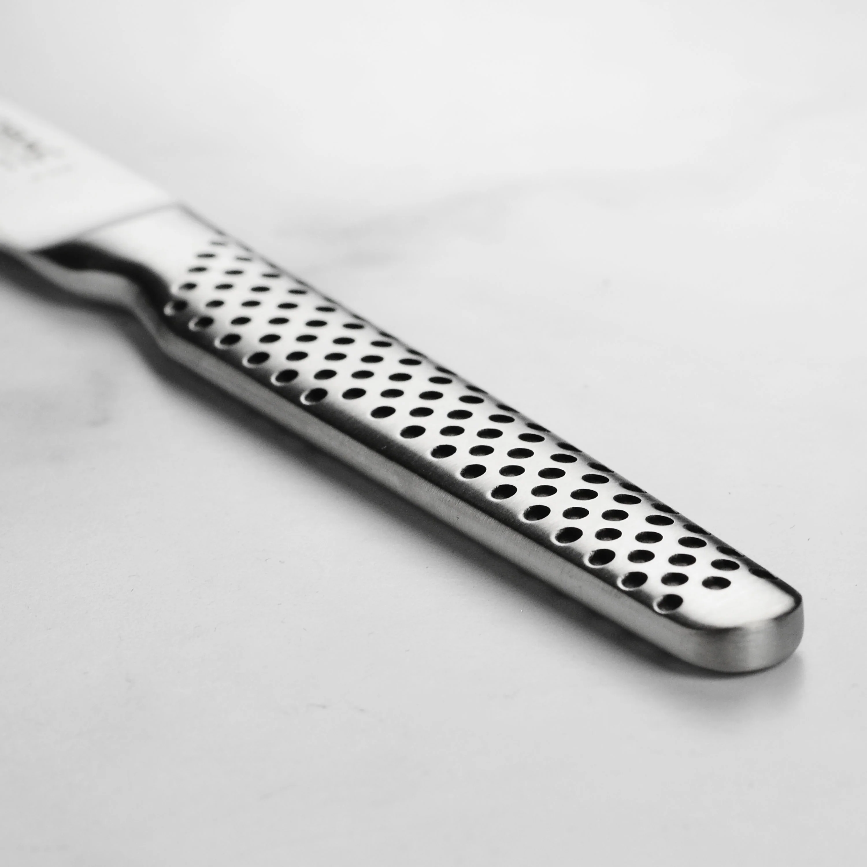 Global 3" Paring Knife with Solid Handle - Image 2