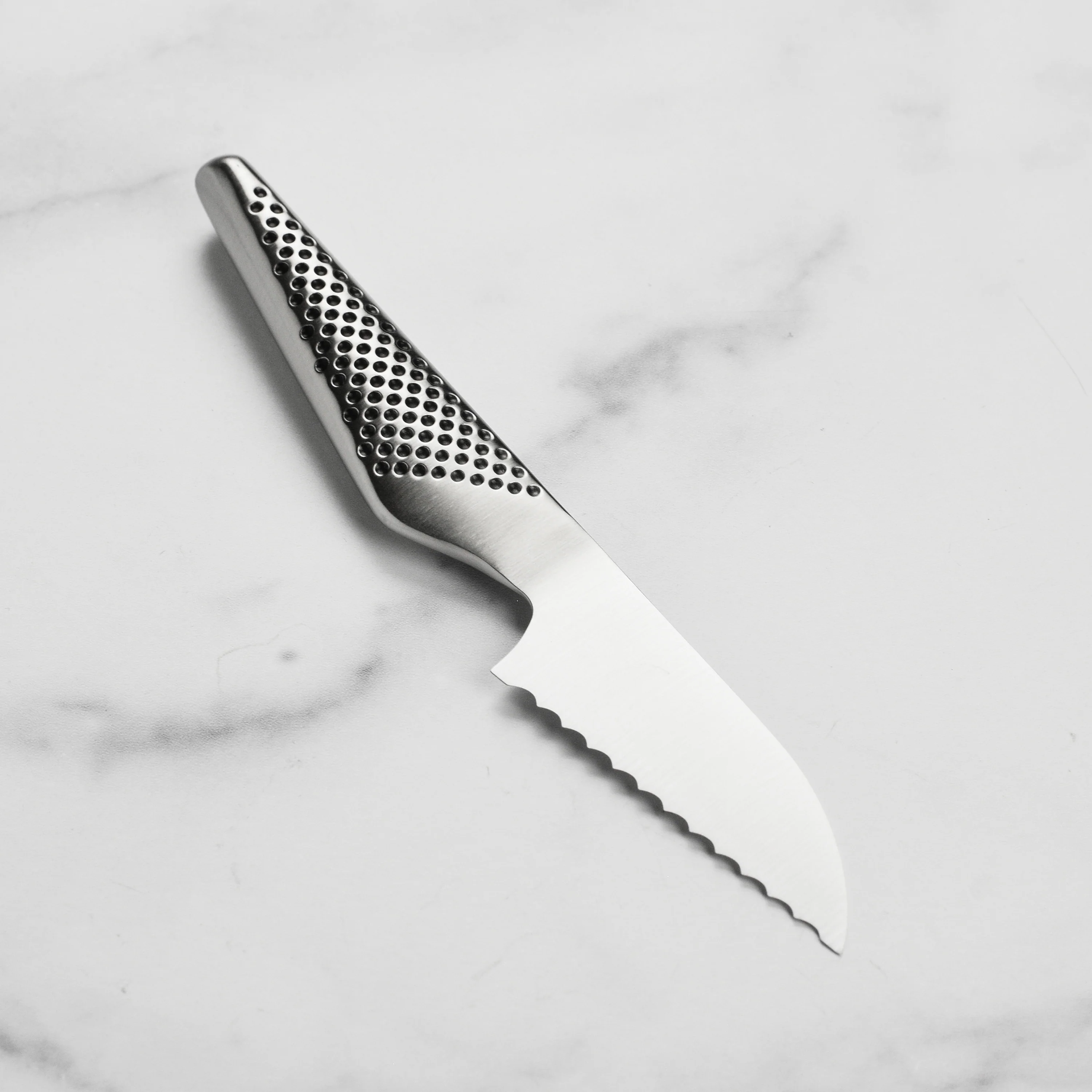Global 3" Serrated Paring Knife - Image 5