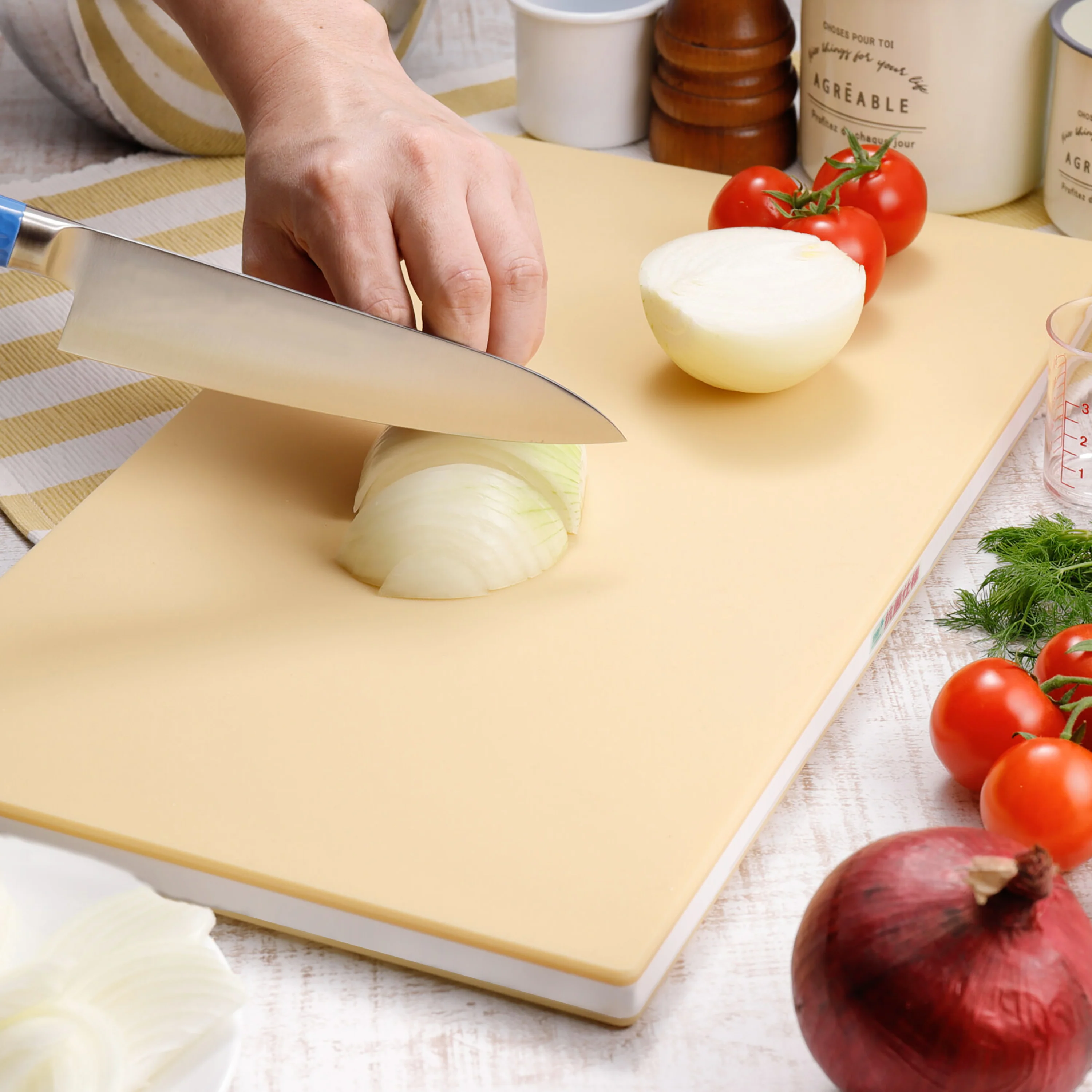 Hasegawa Pro-Soft Cutting Board, 18.1 x 10.2" - Image 2