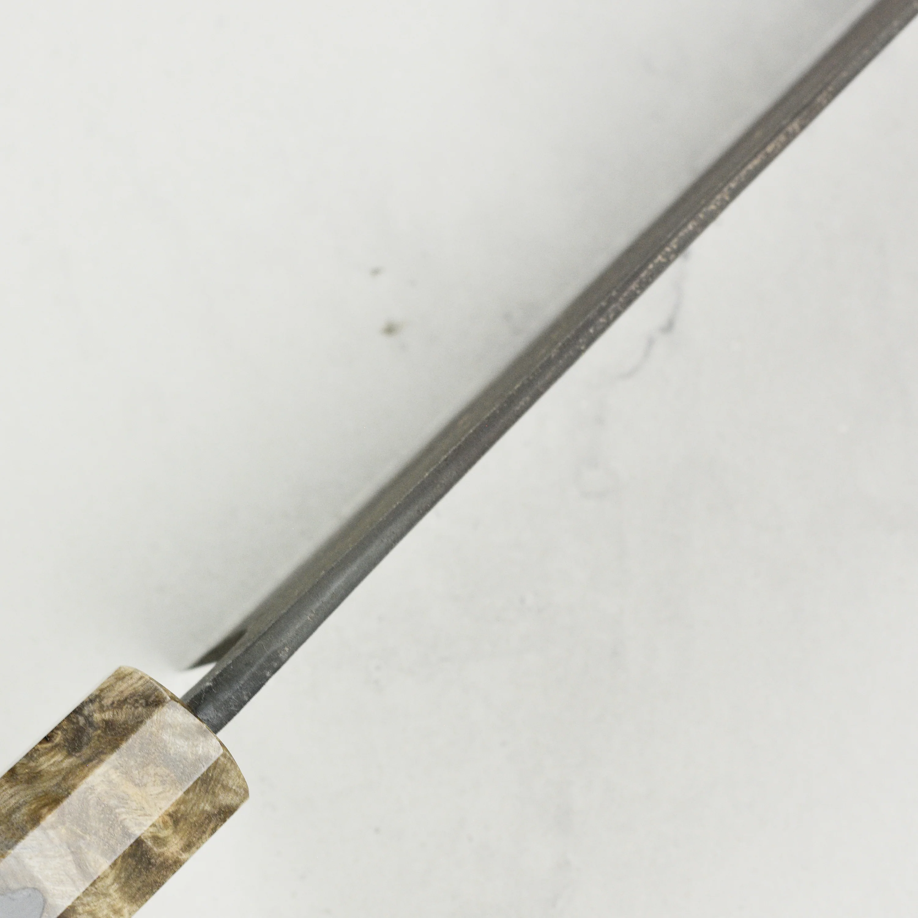 Hatsukokoro Shinkiro Aogami Super Kurouchi Damascus 9.4" Kiritsuke, Stabilized Birch - Image 7