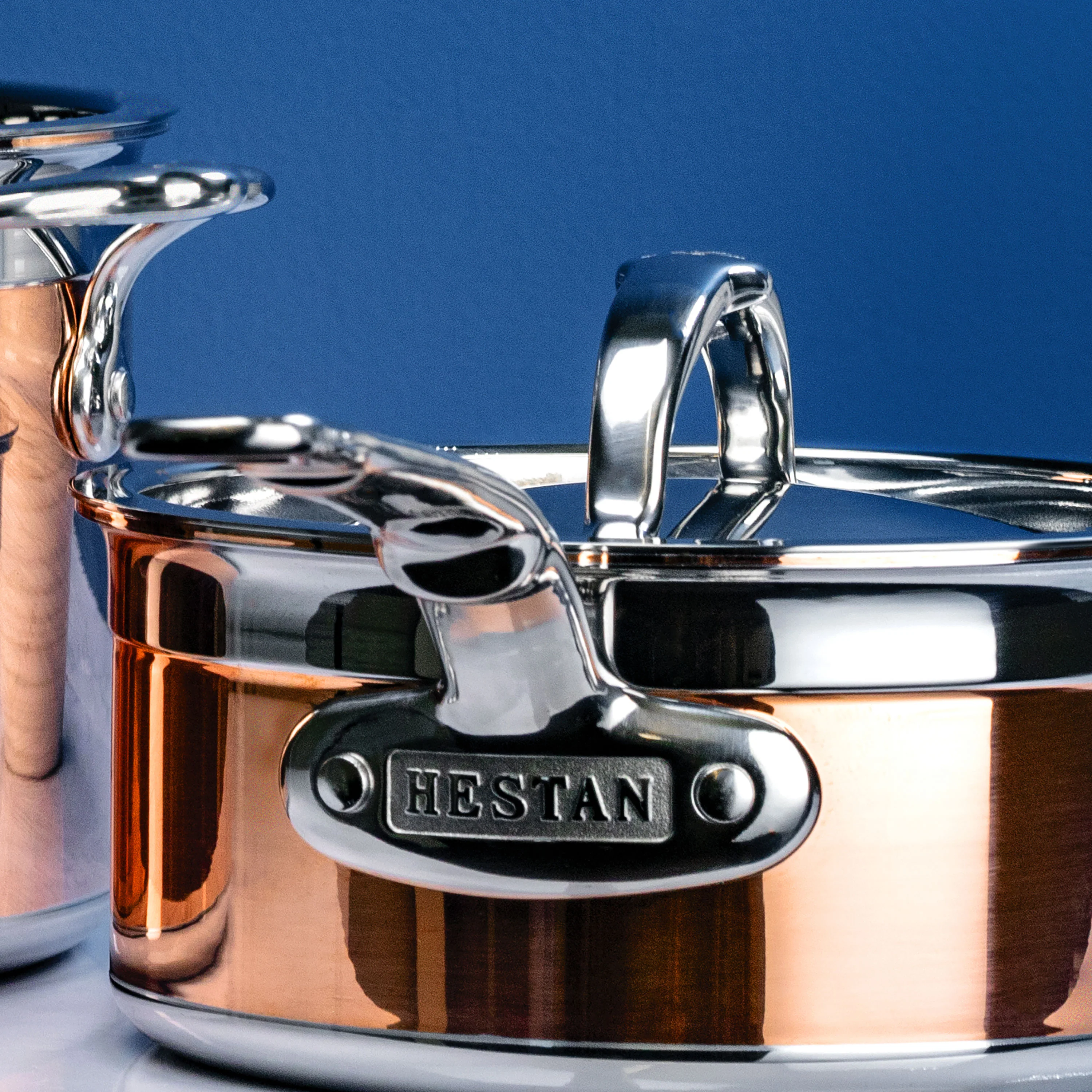 Hestan CopperBond 2-quart Induction Copper Saucepan - Image 6