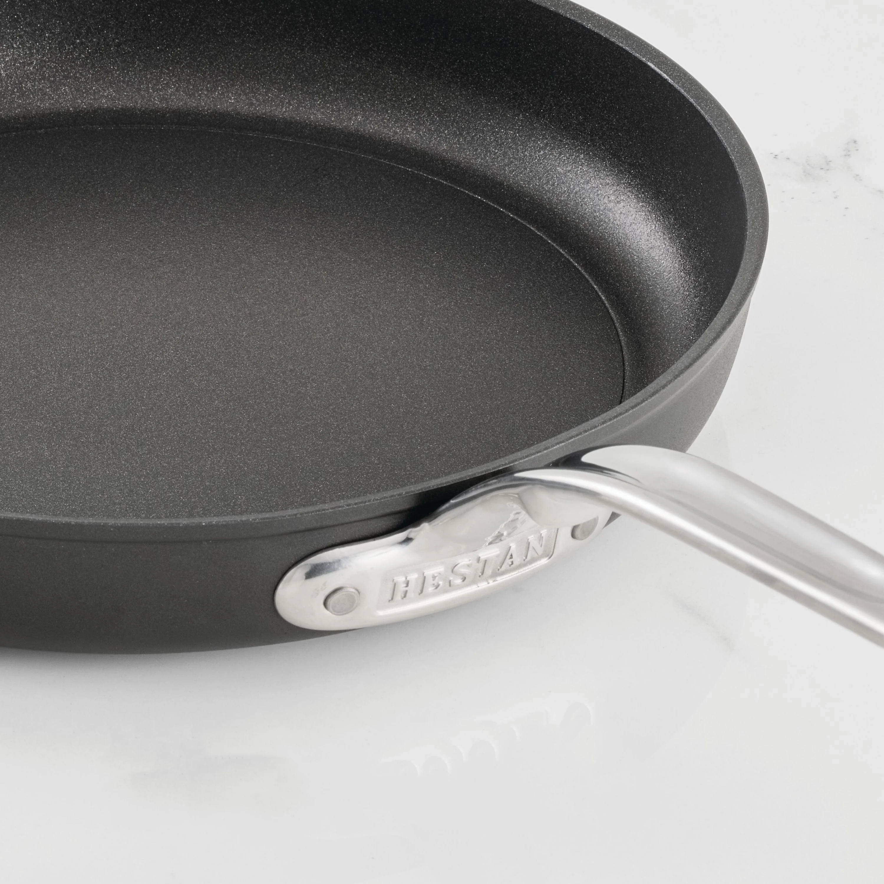 Hestan Titum Fusion 11" Nonstick Skillet with Lid - Image 3