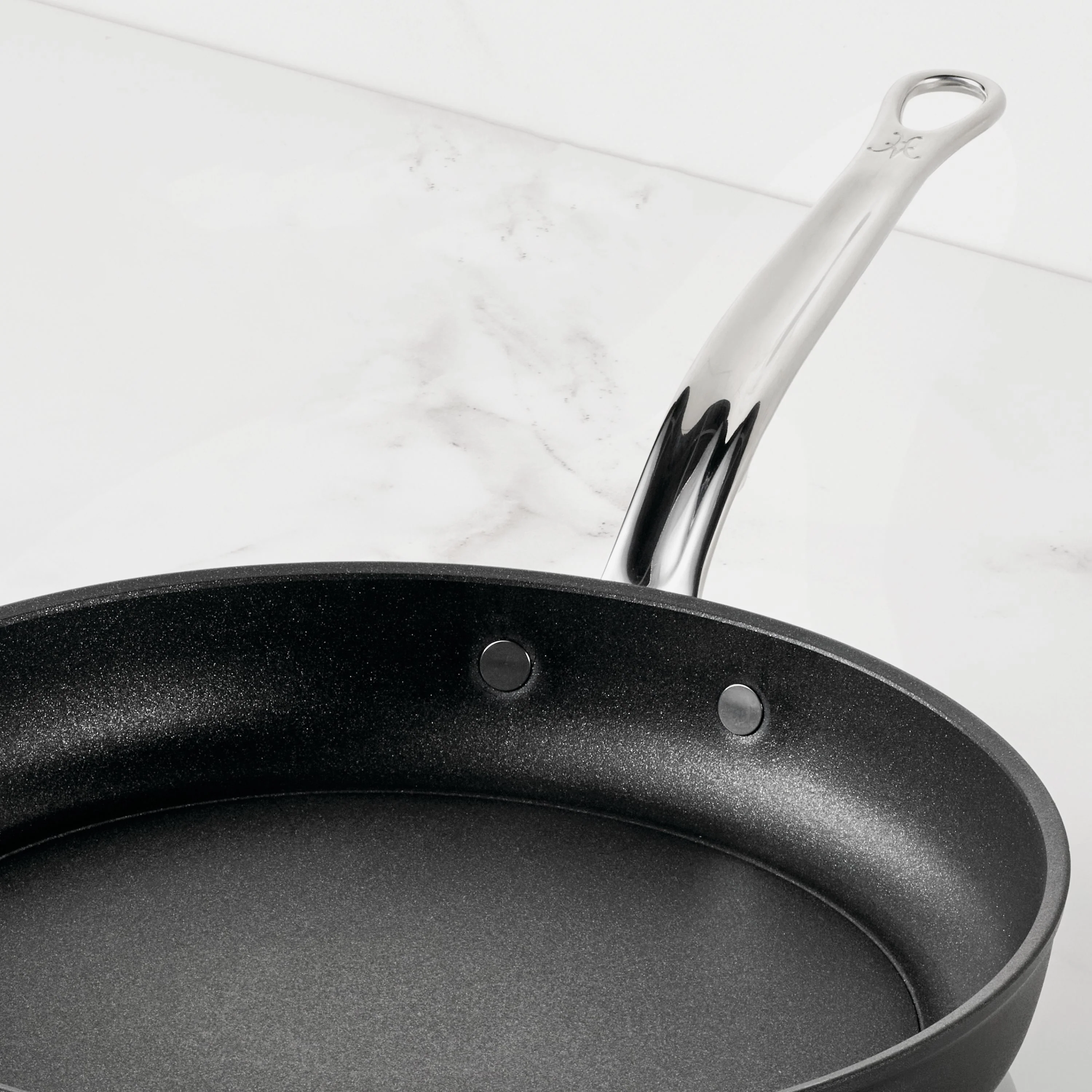 Hestan Titum Fusion 11" Nonstick Skillet with Lid - Image 6