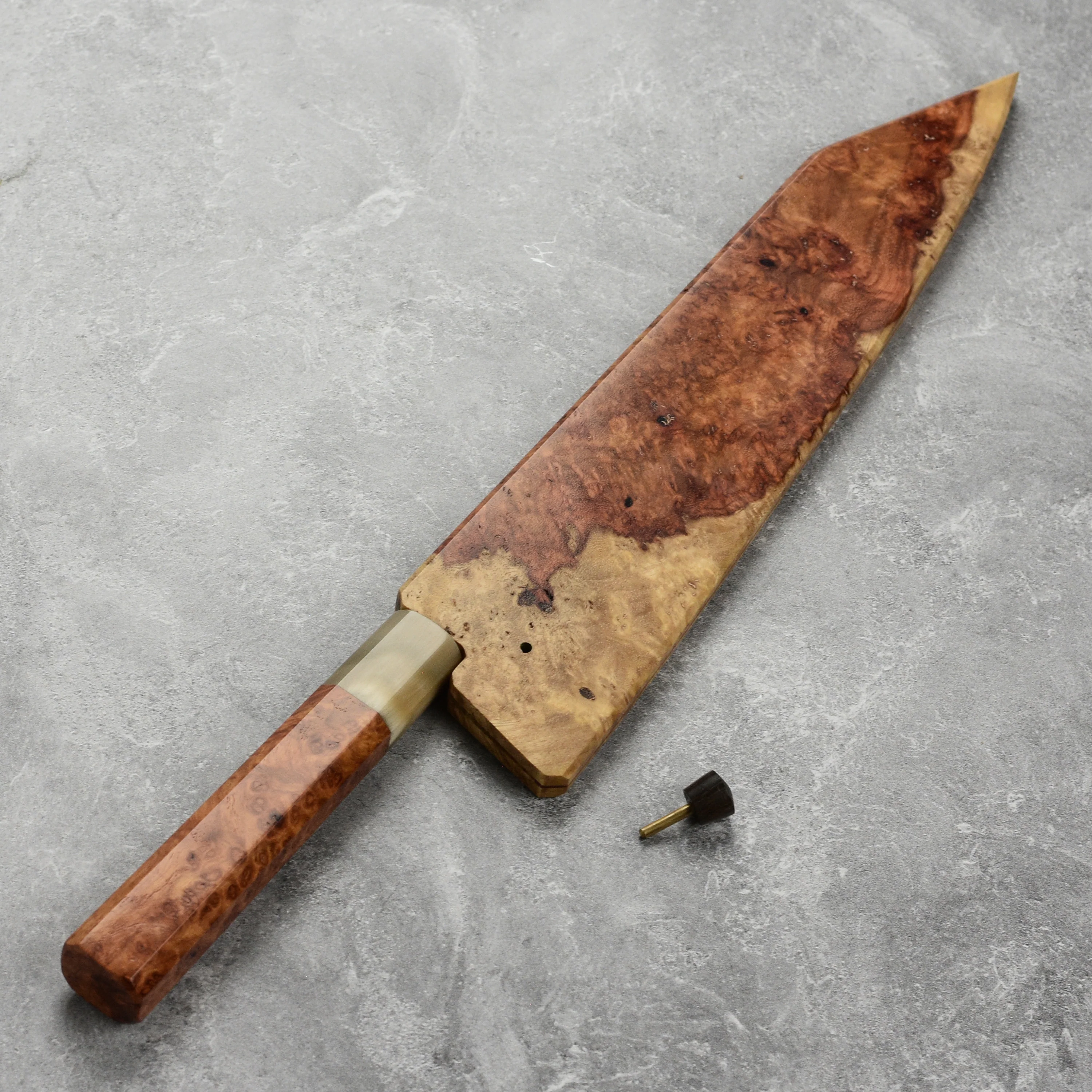 Keskin Carbon Steel 9" Kiritsuke Gyuto with Saya - Image 6