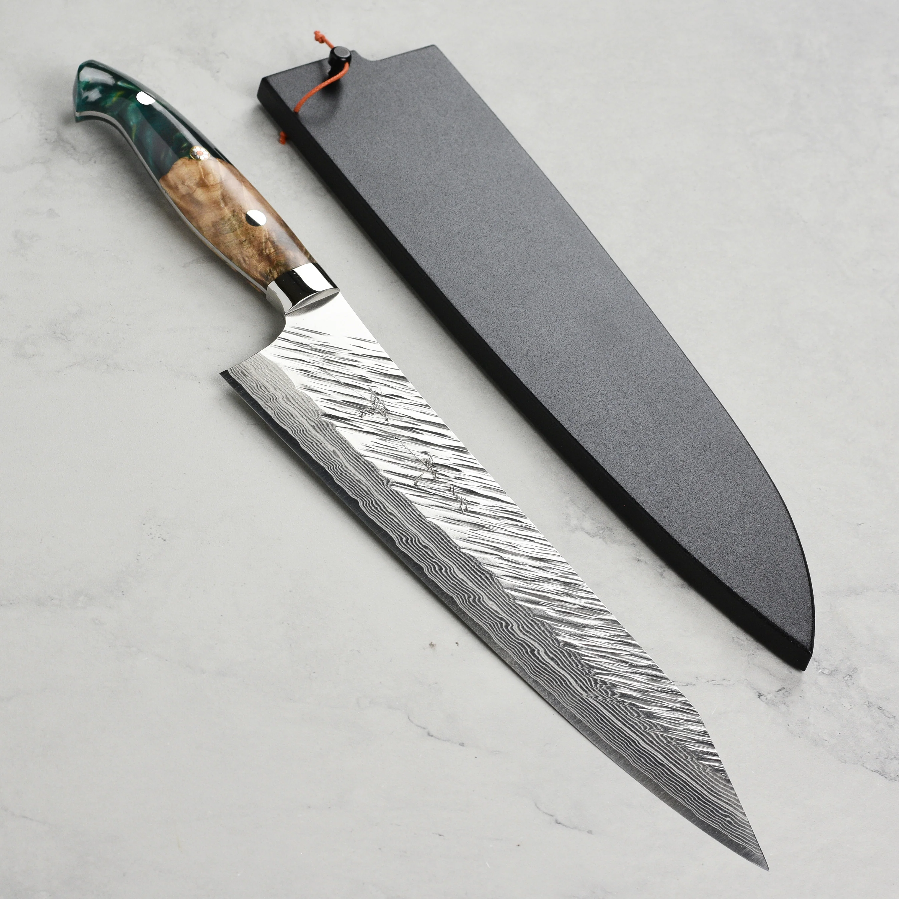 Kurosaki Fujin Forged SG2 Damascus 9.4" Gyuto with Saya - Image 3