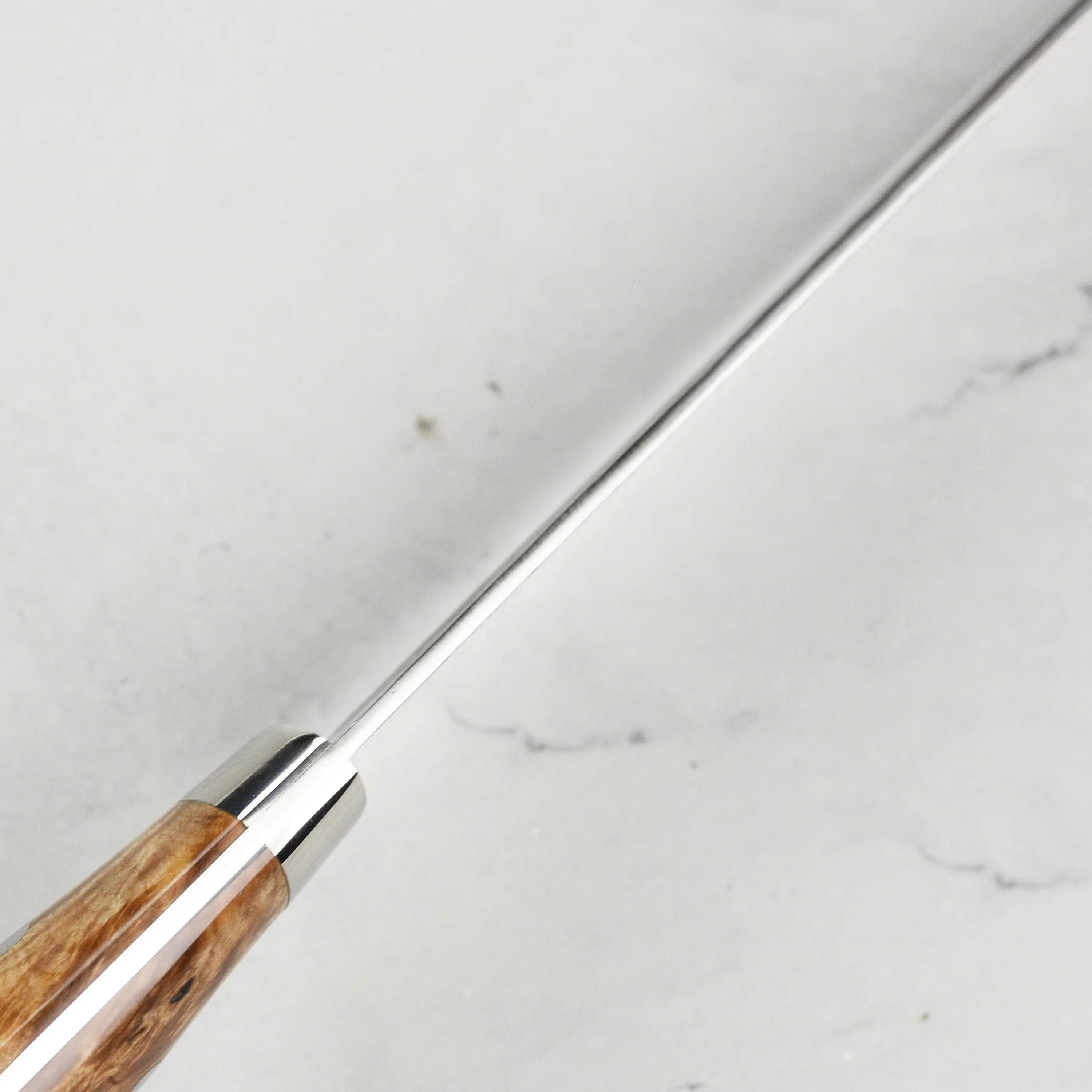 Kurosaki Fujin Forged SG2 Damascus 9.4" Sujihiki with Saya - Image 4