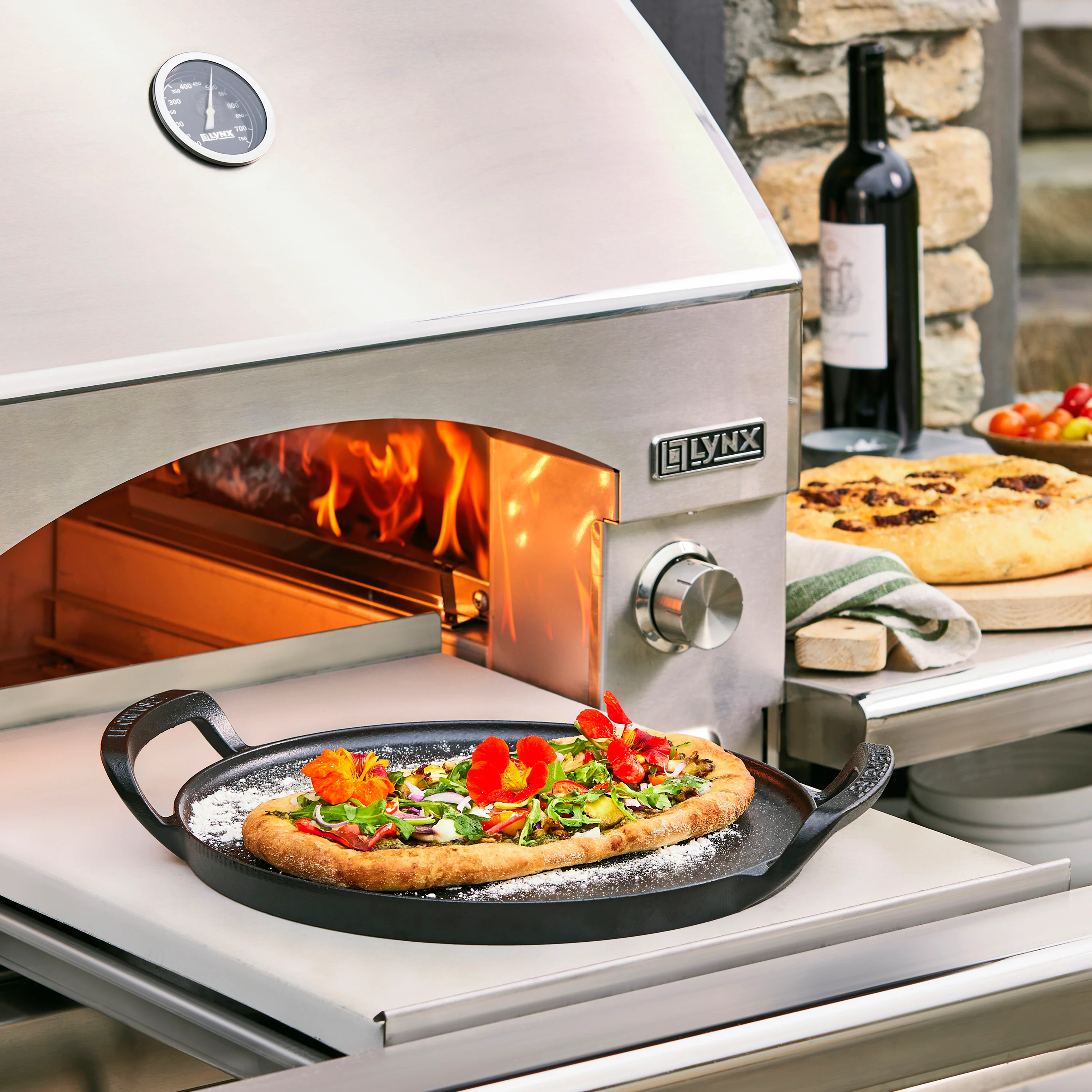 Le Creuset Alpine Outdoor Cast Iron 15" Pizza Pan - Image 5