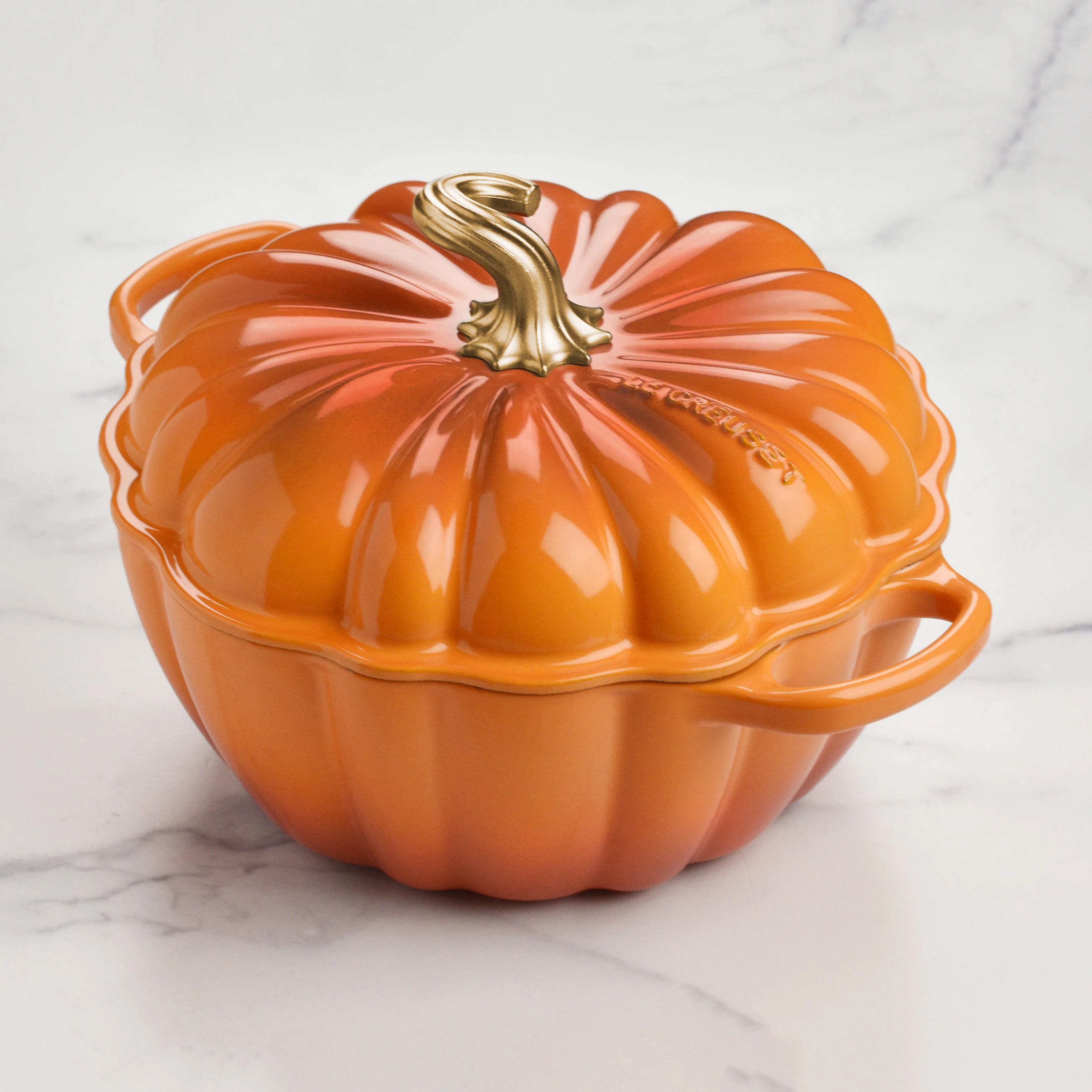 Le Creuset Signature Cast Iron 4-quart Persimmon Pumpkin Cocotte - Image 6