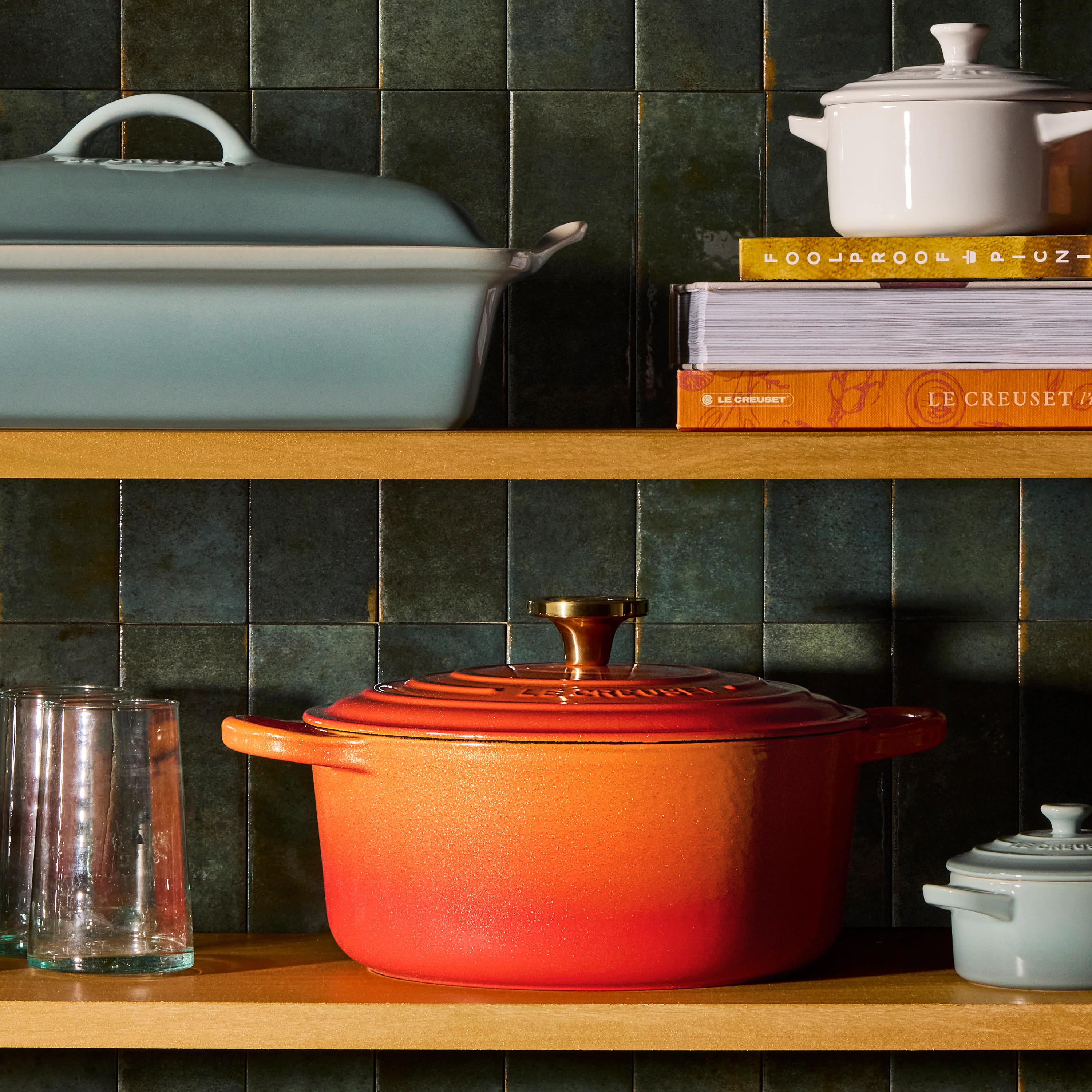 Le Creuset Signature Cast Iron 4.5-quart Flamme Doree Round Dutch Oven - Image 5