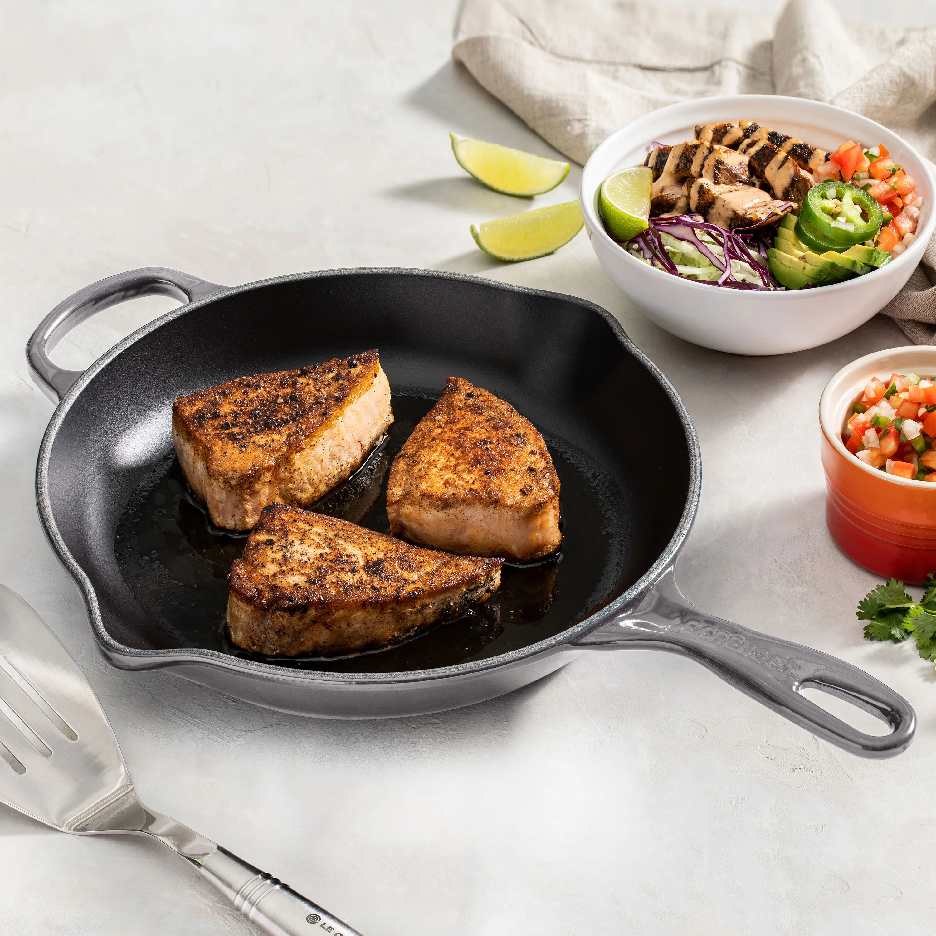Le Creuset Signature Cast Iron 9" Oyster Skillet - Image 2