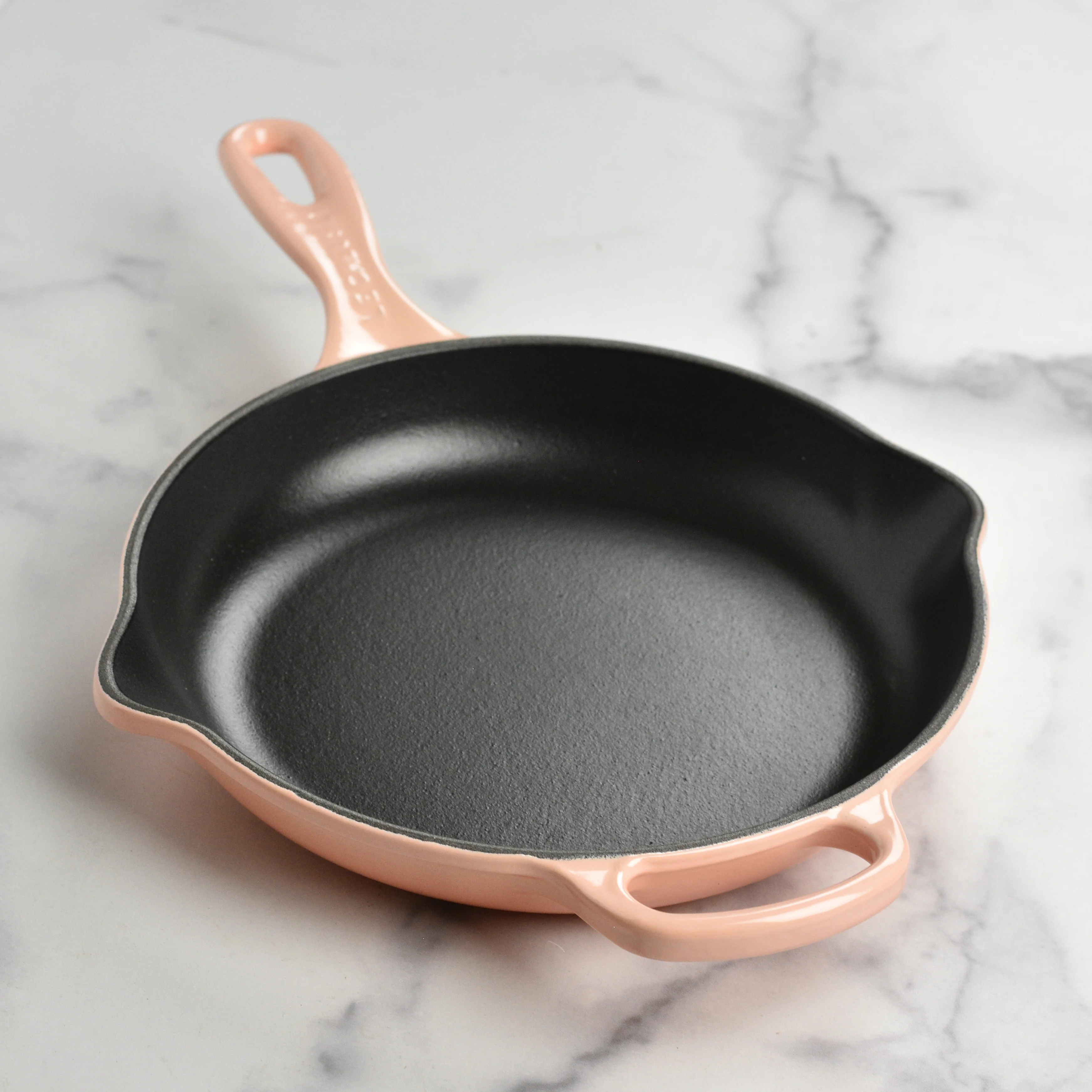 Le Creuset Signature Cast Iron 9" Peche Skillet - Image 6