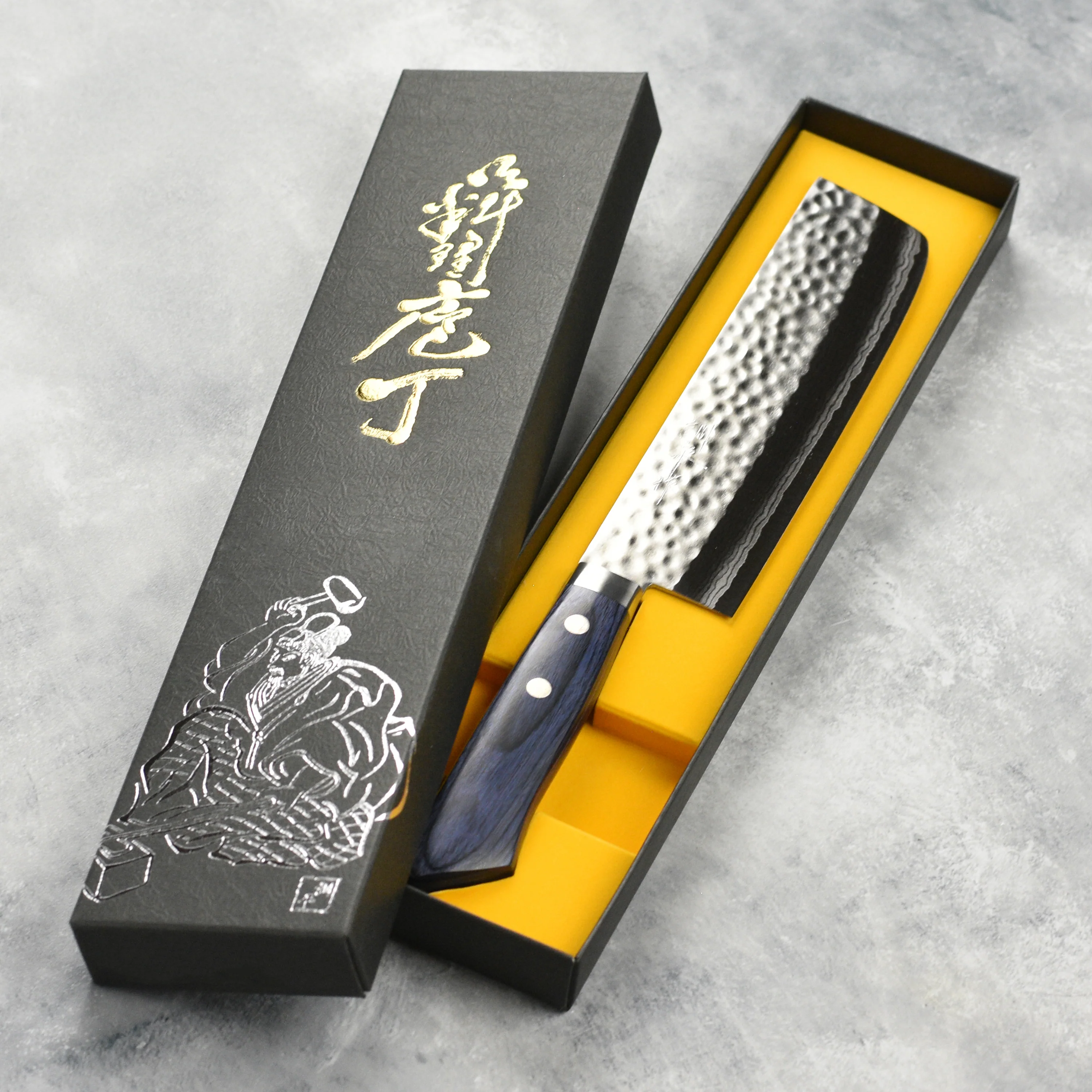 Masutani VG10 Hammered Damascus 6.7" Nakiri, Blue Handle - Image 7
