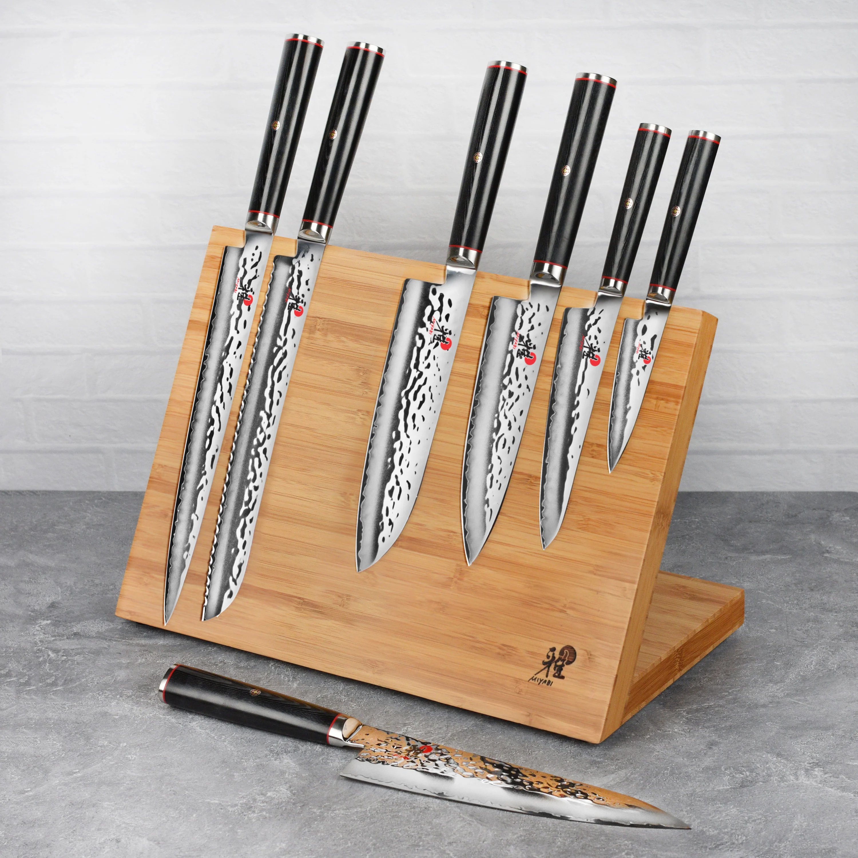 Miyabi Mizu SG2 10 Piece Magnetic Easel Knife Set - Image 3