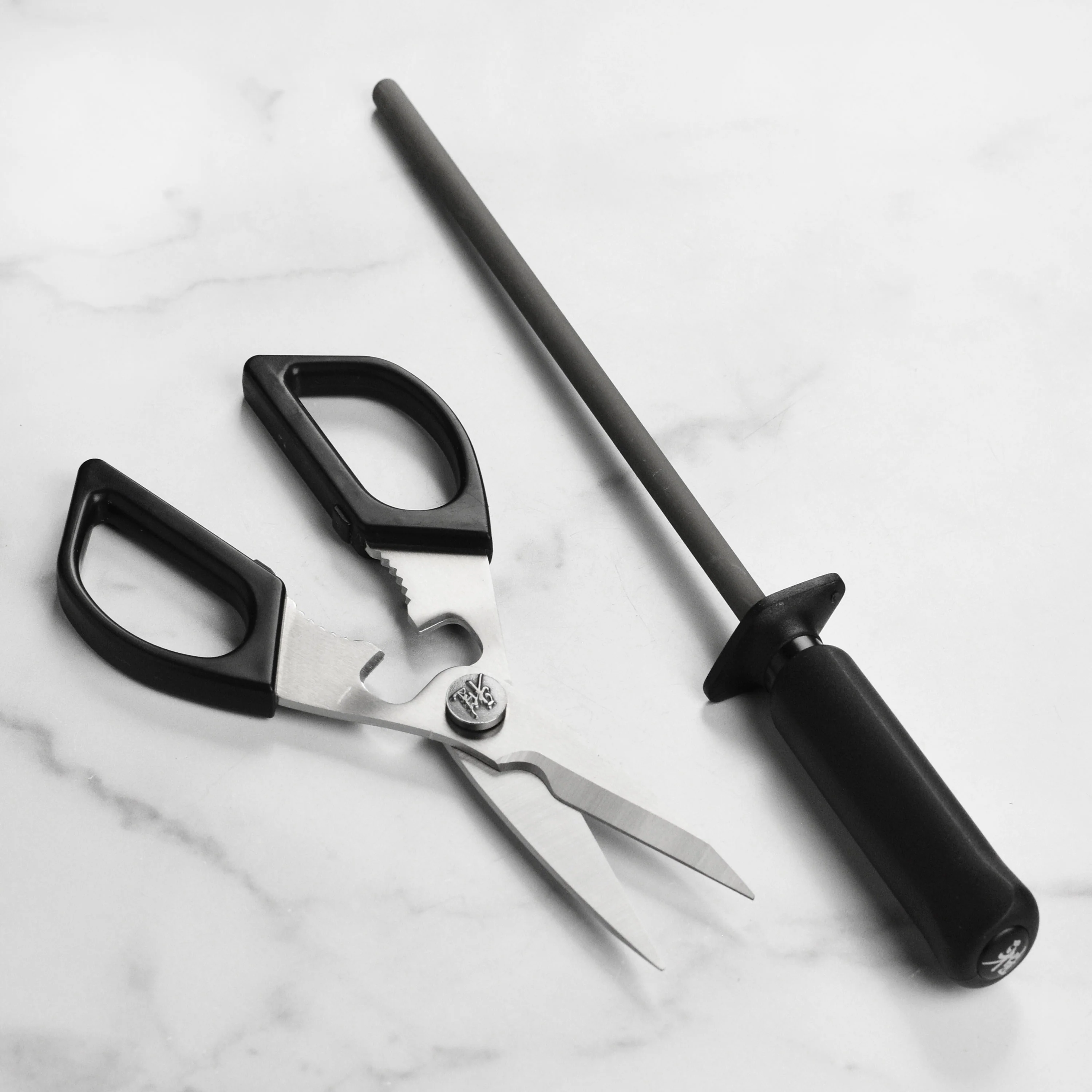 Miyabi Mizu SG2 10 Piece Magnetic Easel Knife Set - Image 6