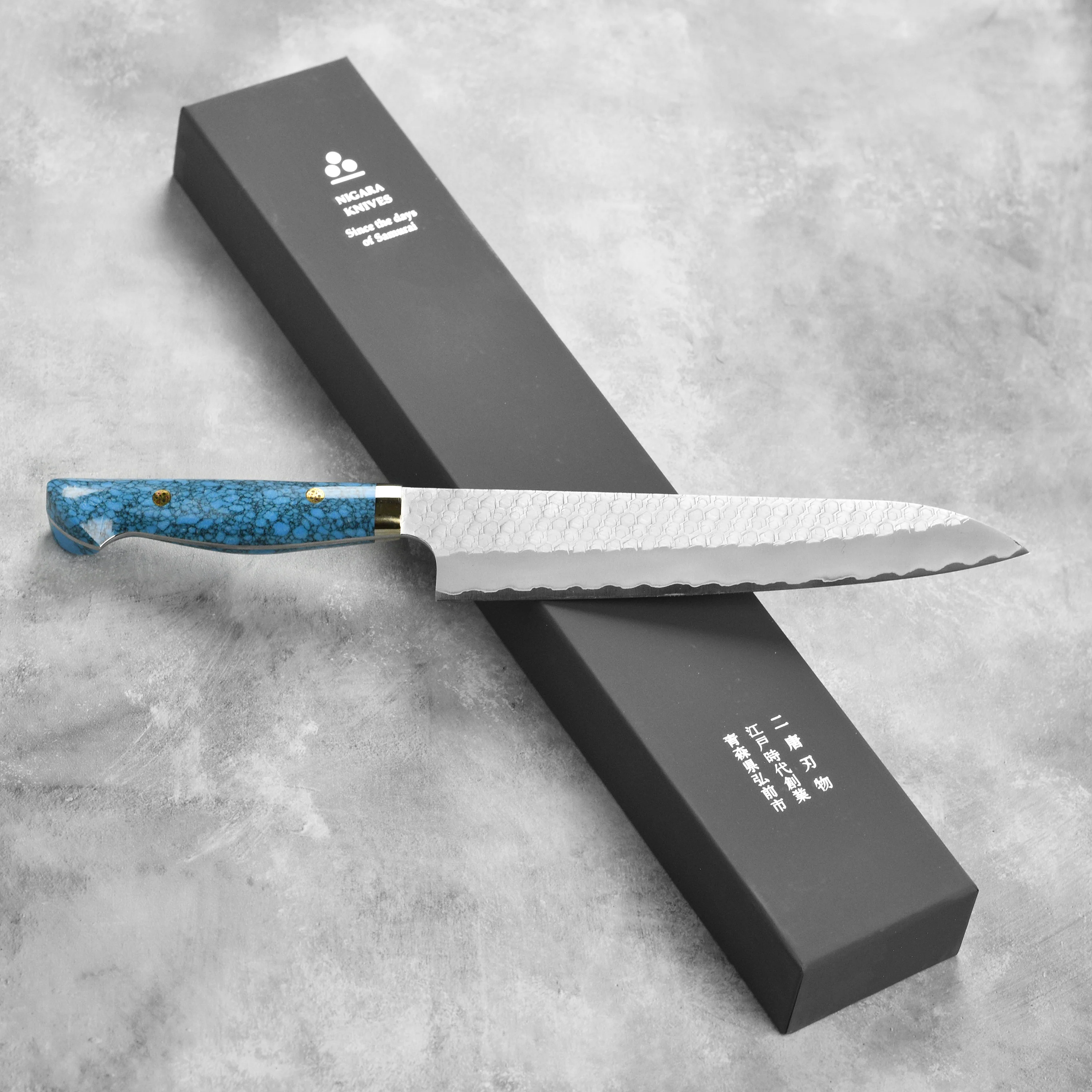 Nigara SG2 Migaki Tsuchime 9.4" Gyuto, Blue Turquoise - Image 3