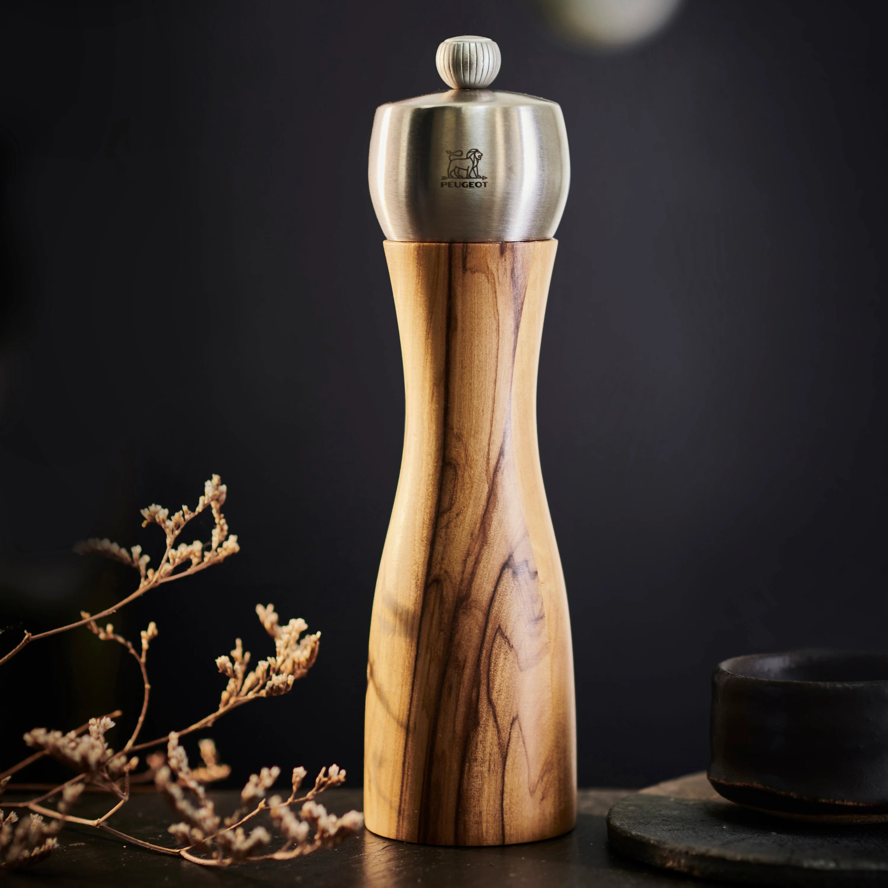 Peugeot Fidji 8.25" Olivewood Salt & Pepper Mill Set - Image 7