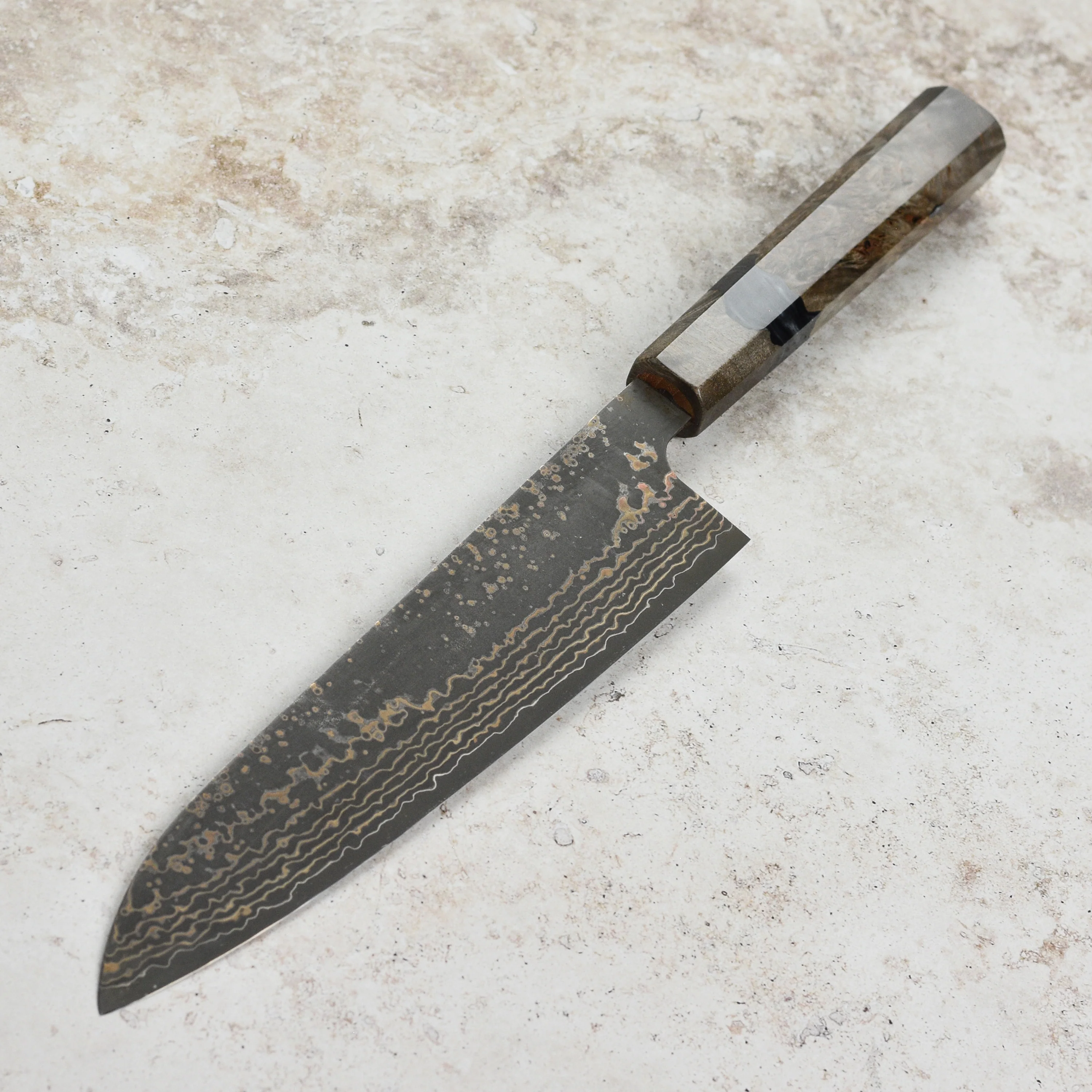 Saji Black Gold Damascus 8.25" Gyuto, Stabilized Birch - Image 4