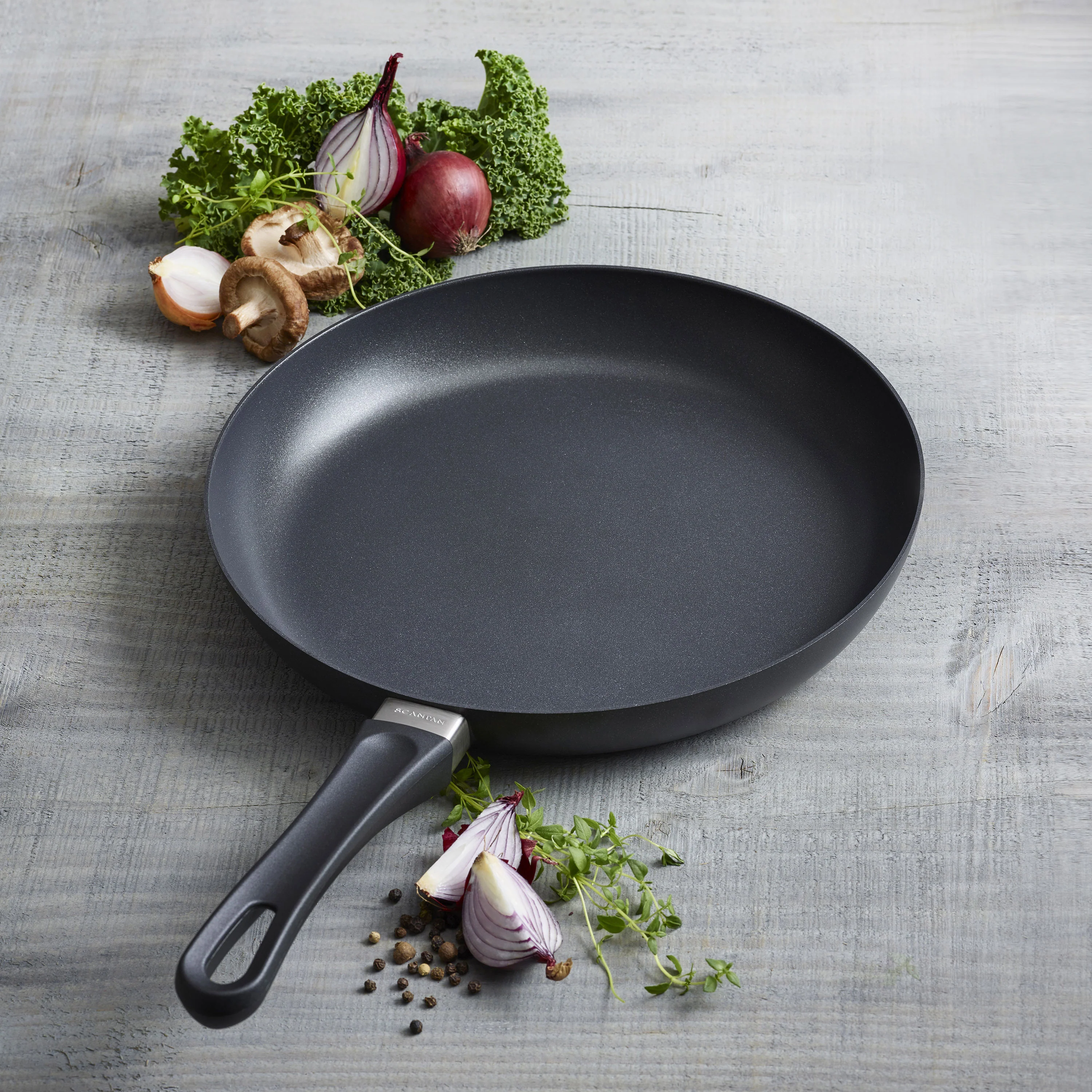 Scanpan Classic 10.25 & 12.5" Nonstick Fry Pan Set with Lids - Image 6
