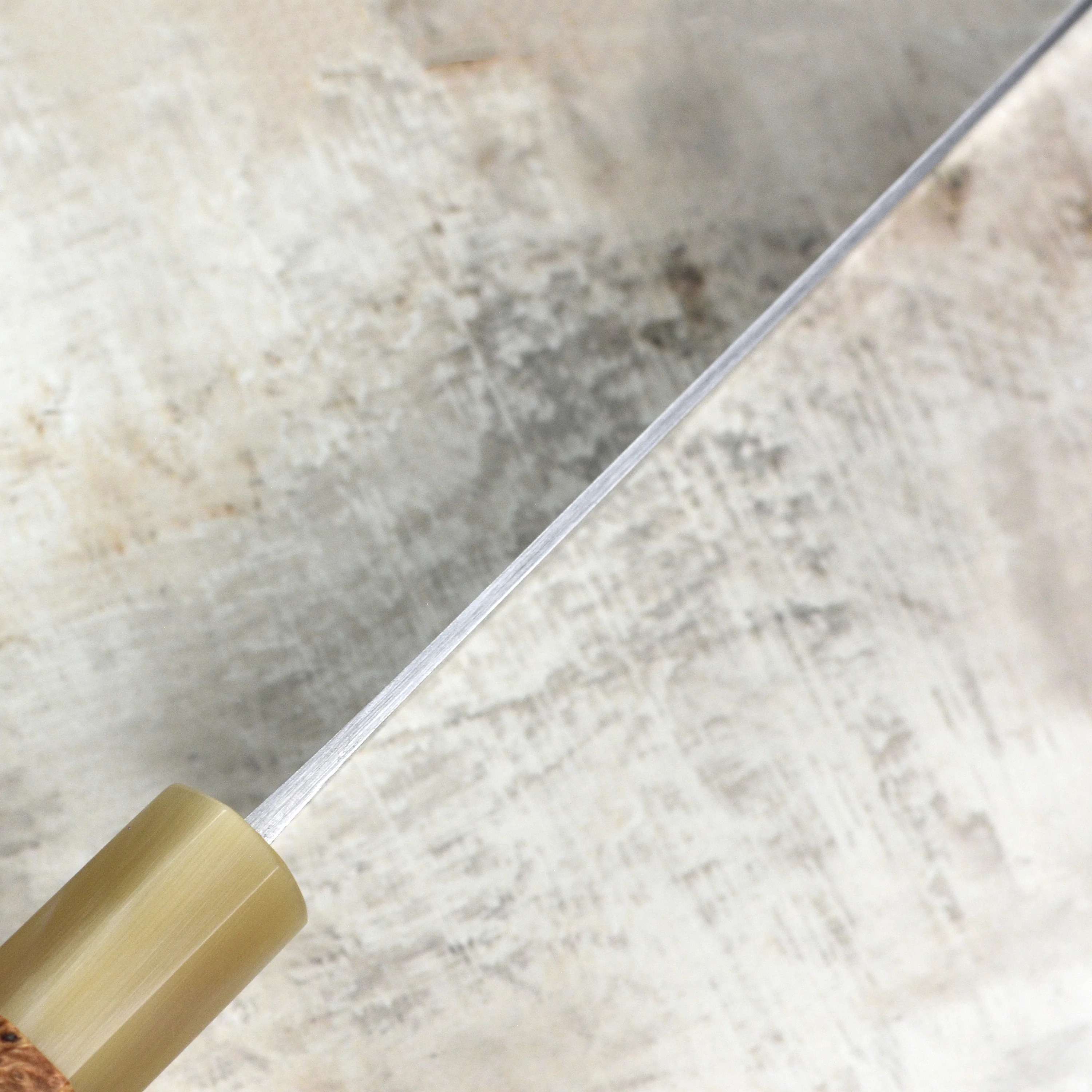 Shiro Kamo Shirogami #2 Damascus 6.5" Santoku - Image 7