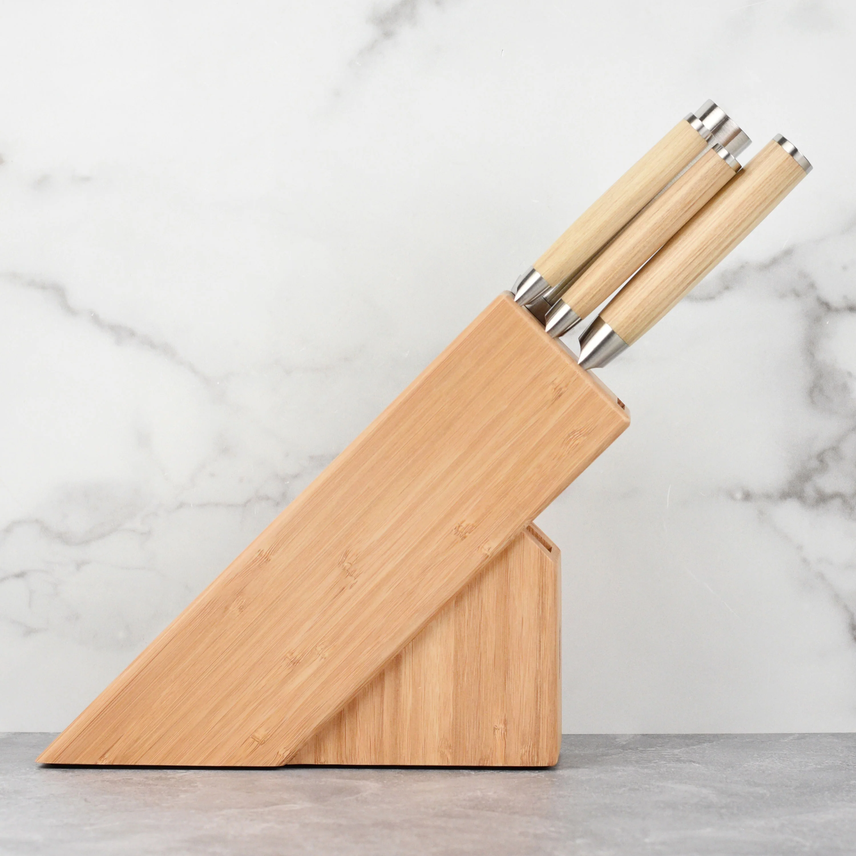 Shun Classic Blonde 9" Bread Knife - Image 4