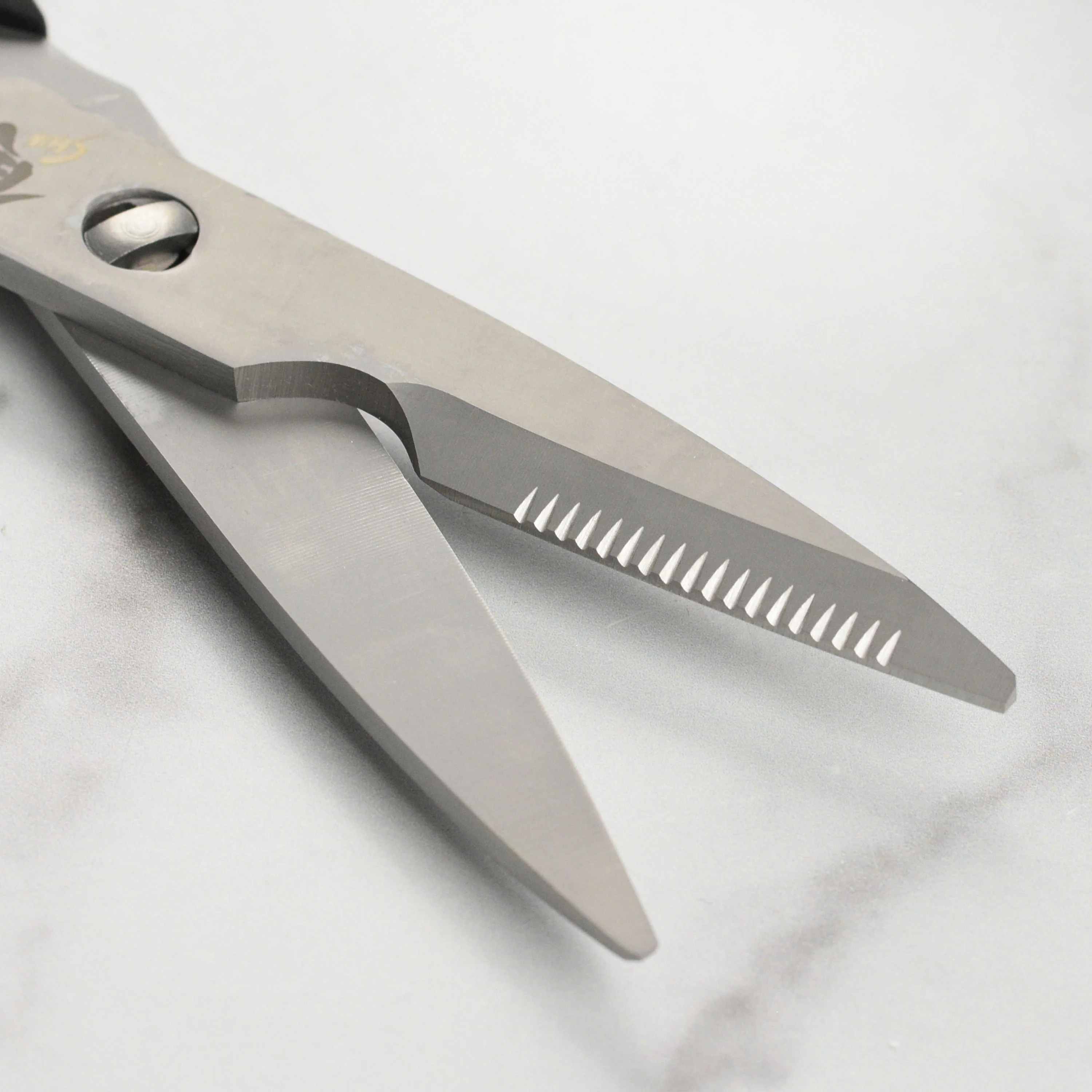 Shun Premium Take-Apart Kitchen Shears - Image 2