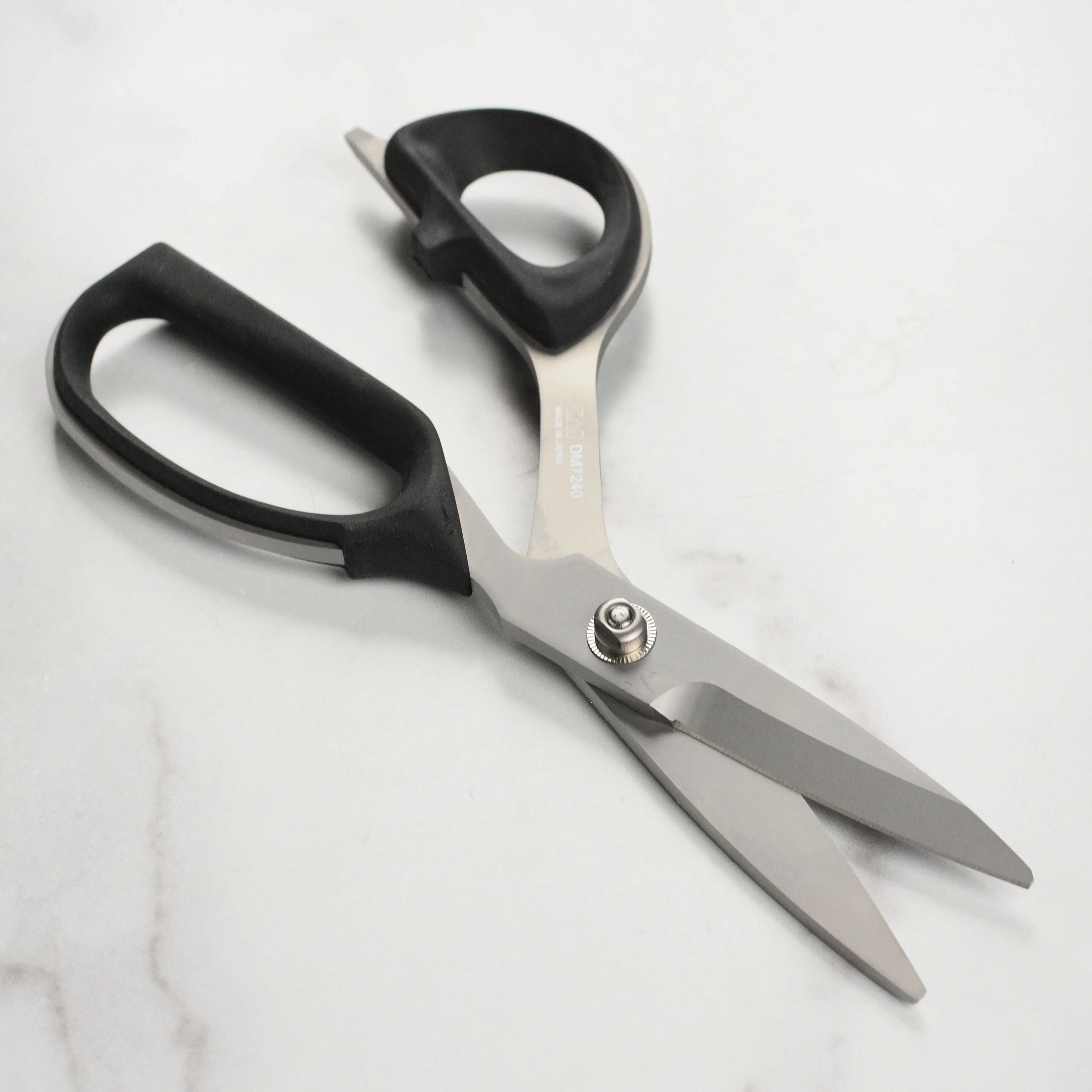 Shun 2 Piece Premium Take-Apart Kitchen Shears & Herb Scissors Set - Image 7