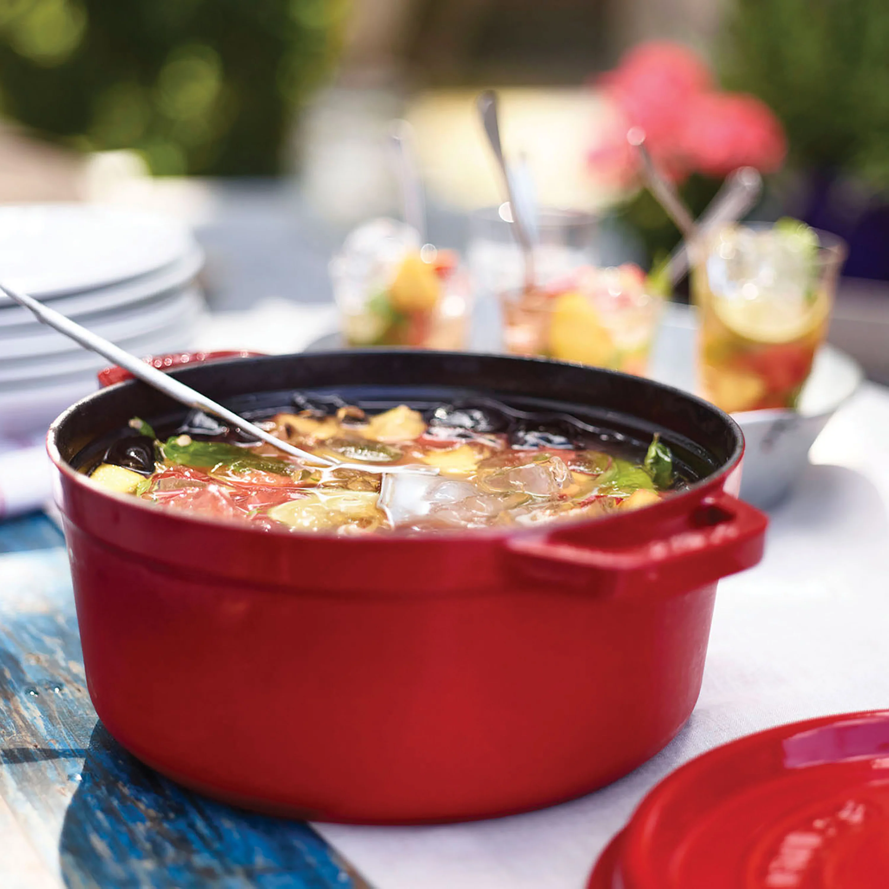 Staub 4-quart Cherry Red Round Dutch Oven - Image 4