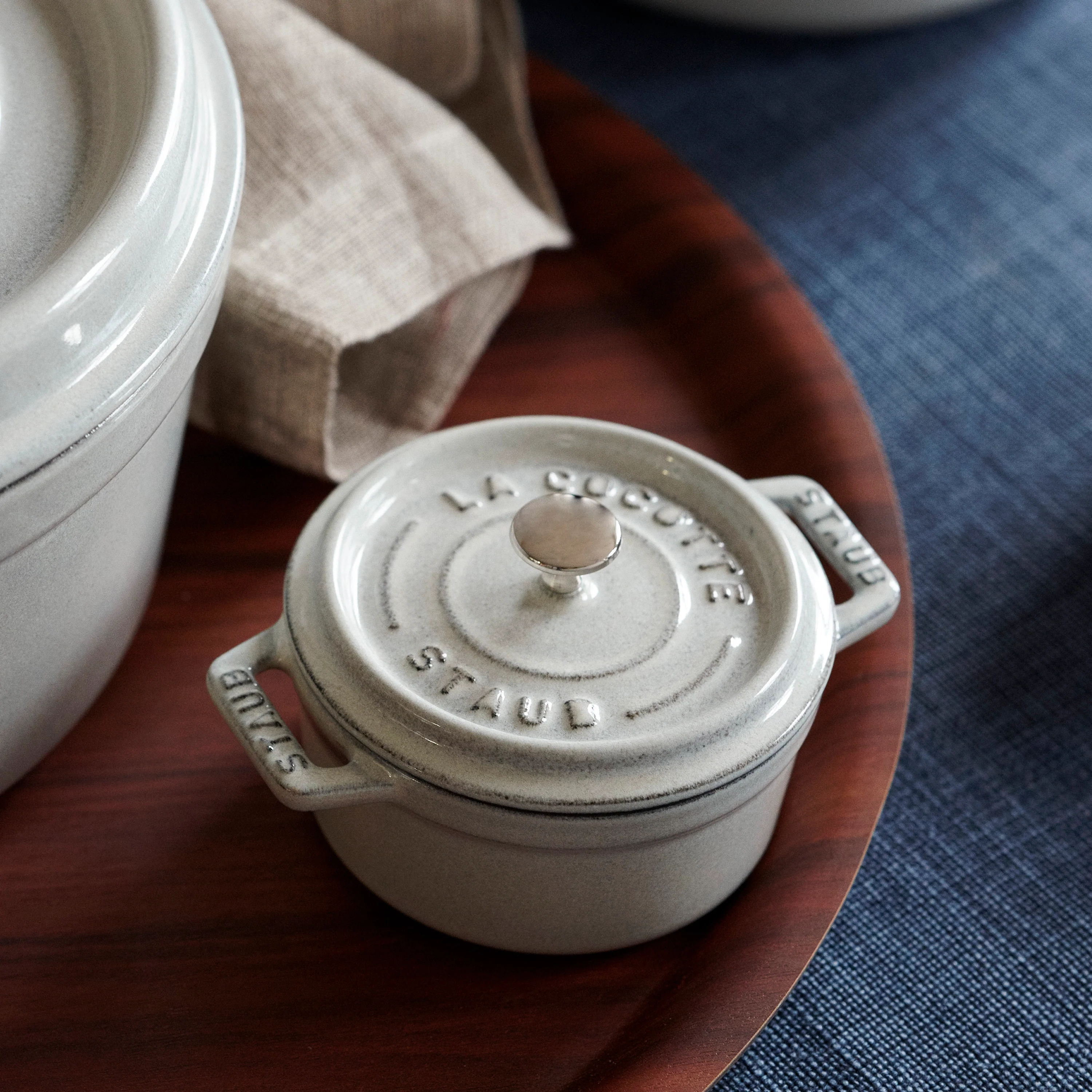 Staub 0.25-quart White Truffle Mini Round Dutch Oven - Image 2