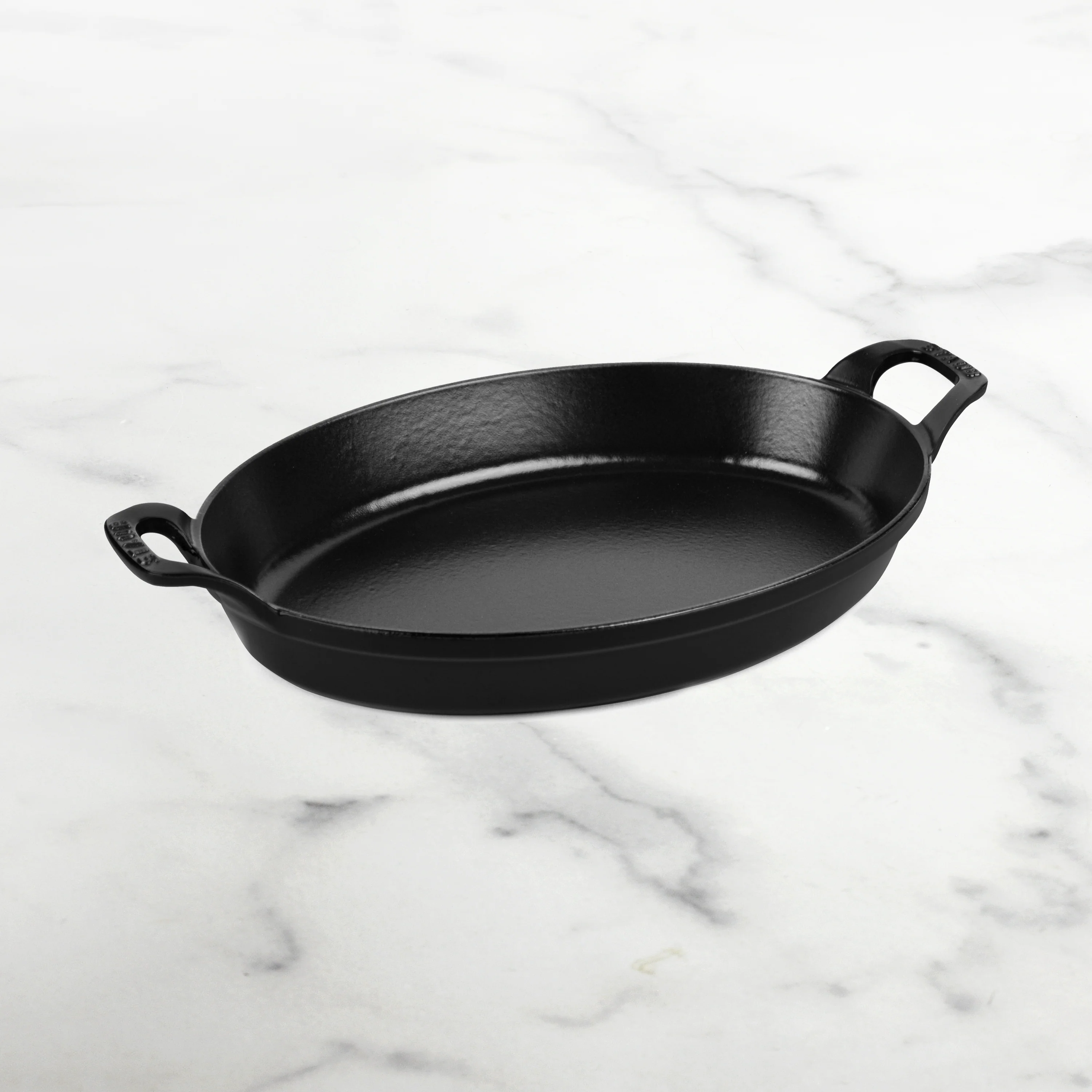 Staub Cast Iron 11" x 8" Matte Black Oval Au Gratin