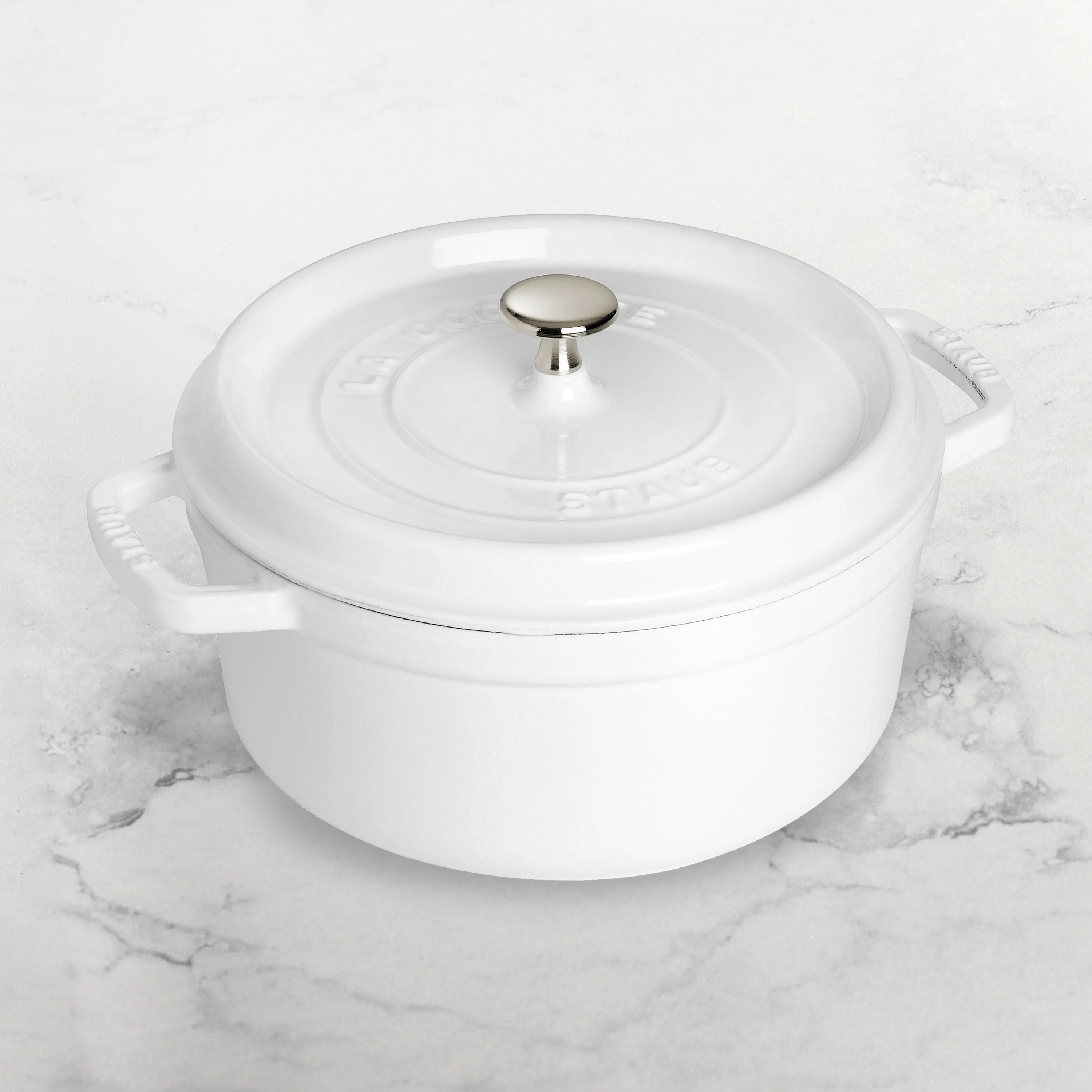Staub 7-quart White Round Dutch Oven