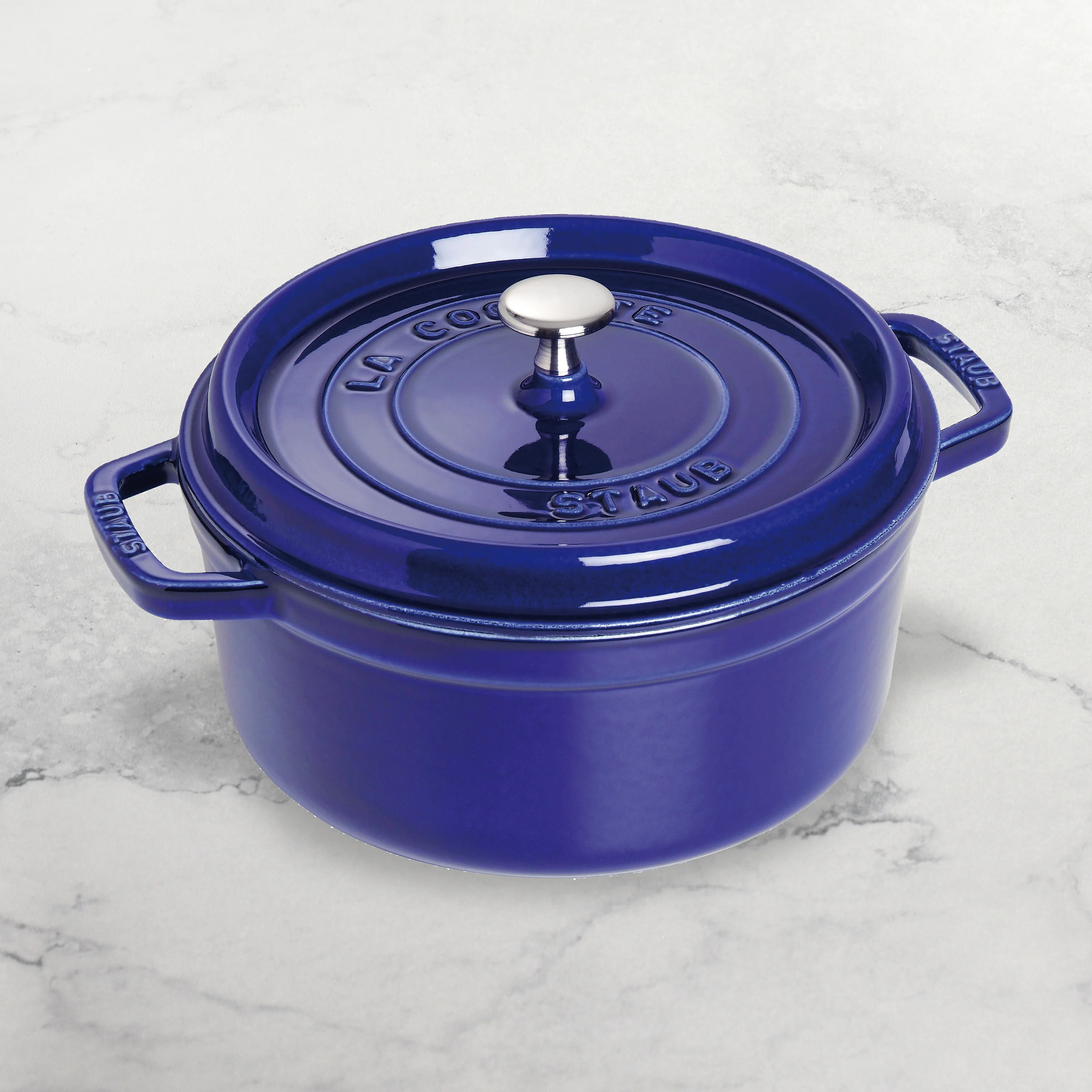 Staub 7-quart Sapphire Blue Round Dutch Oven