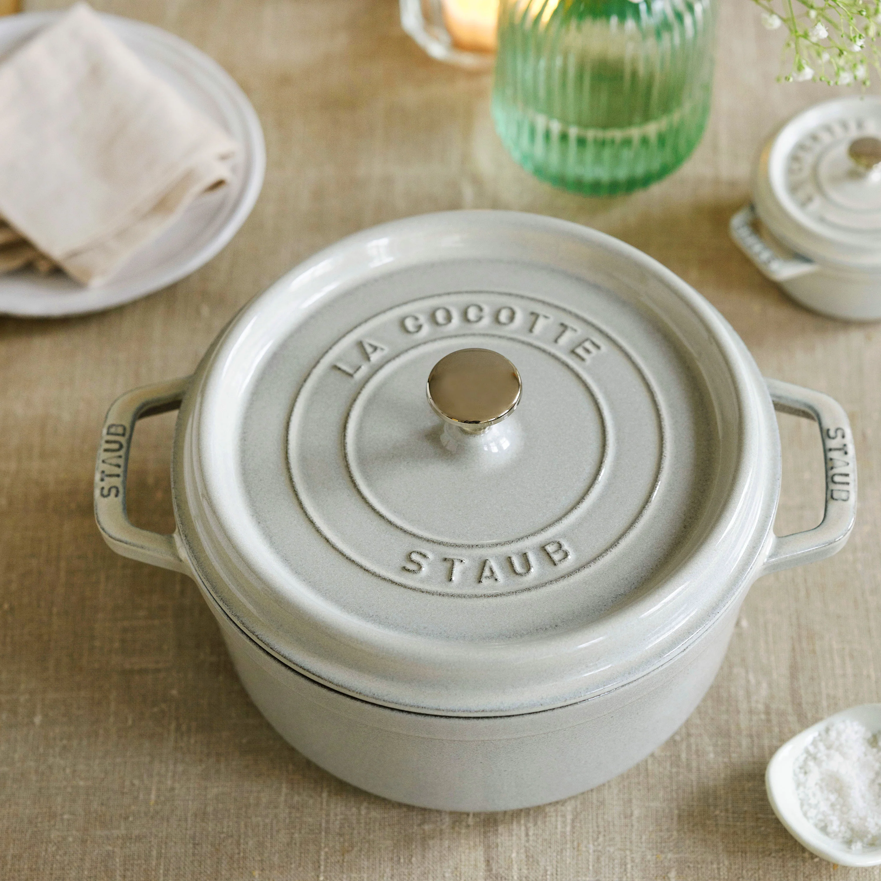 Staub 7-quart White Truffle Round Dutch Oven - Image 5