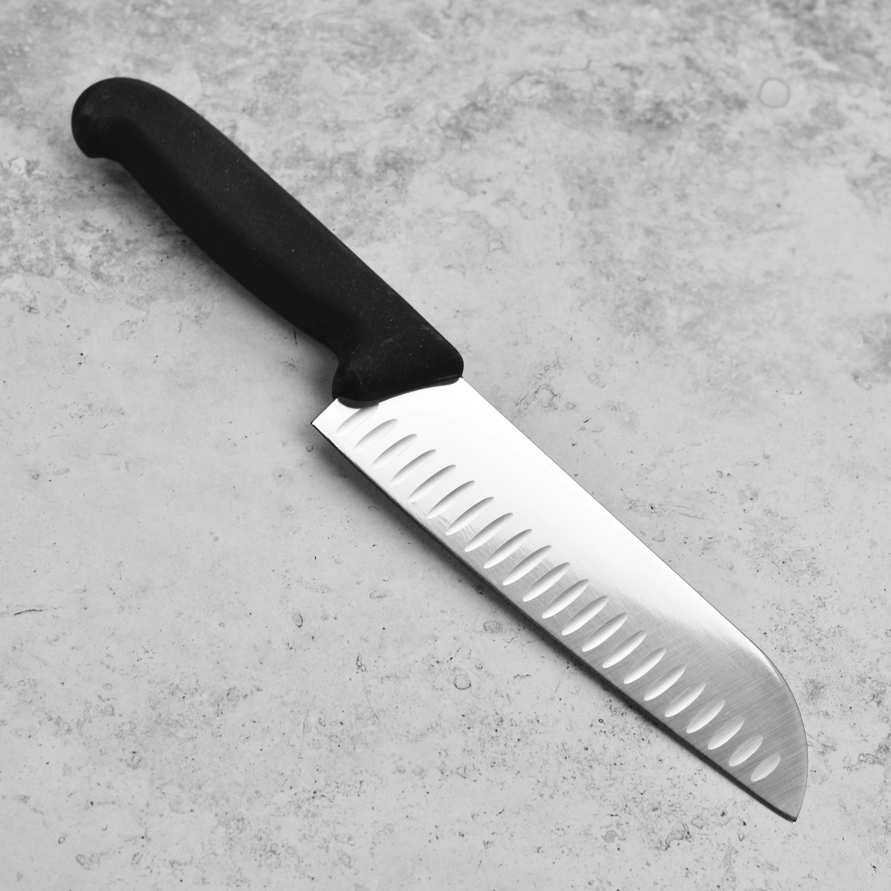 Victorinox Fibrox 7" Hollow Edge Santoku Knife - Image 5