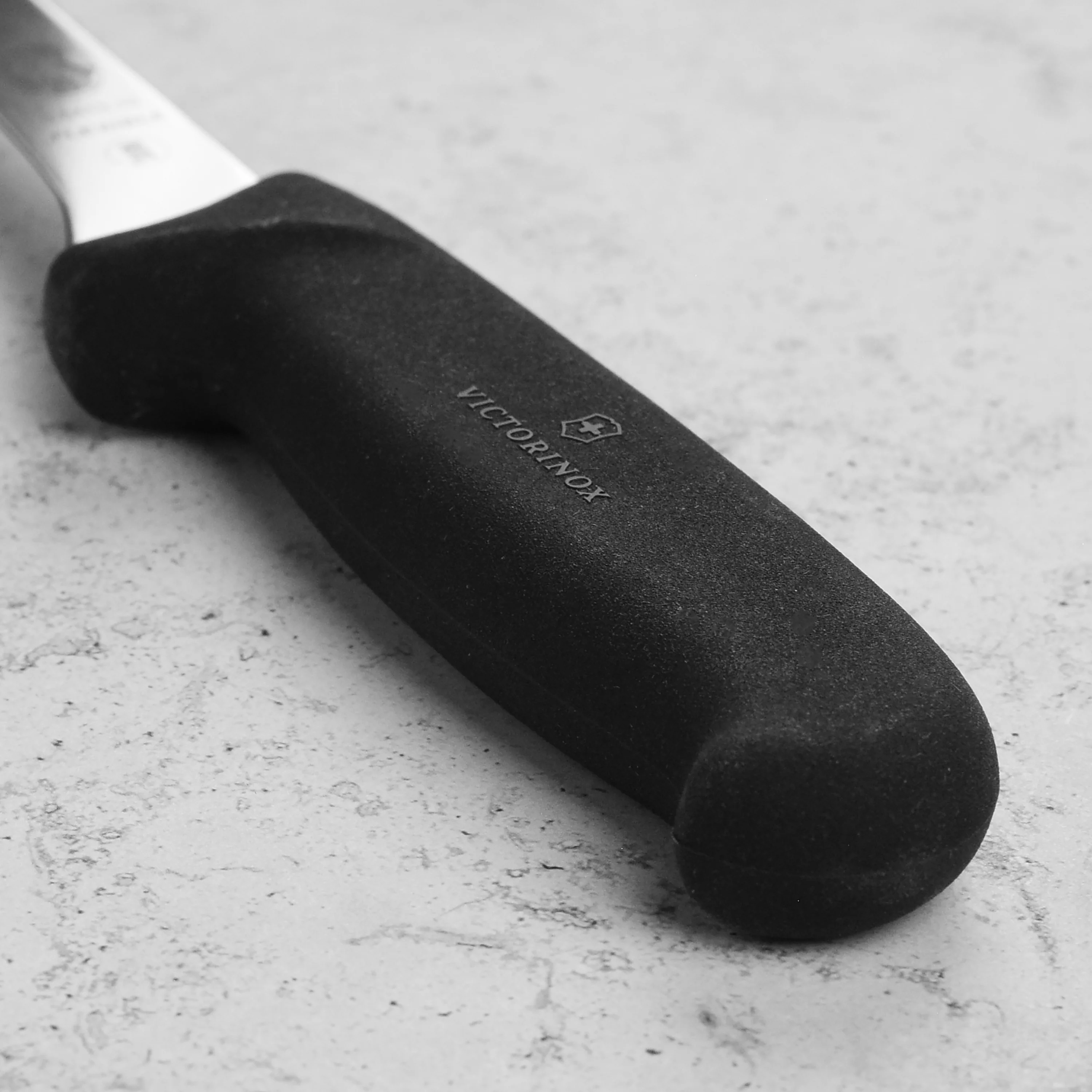 Victorinox Fibrox 6" Straight Flexible Boning Knife - Image 2