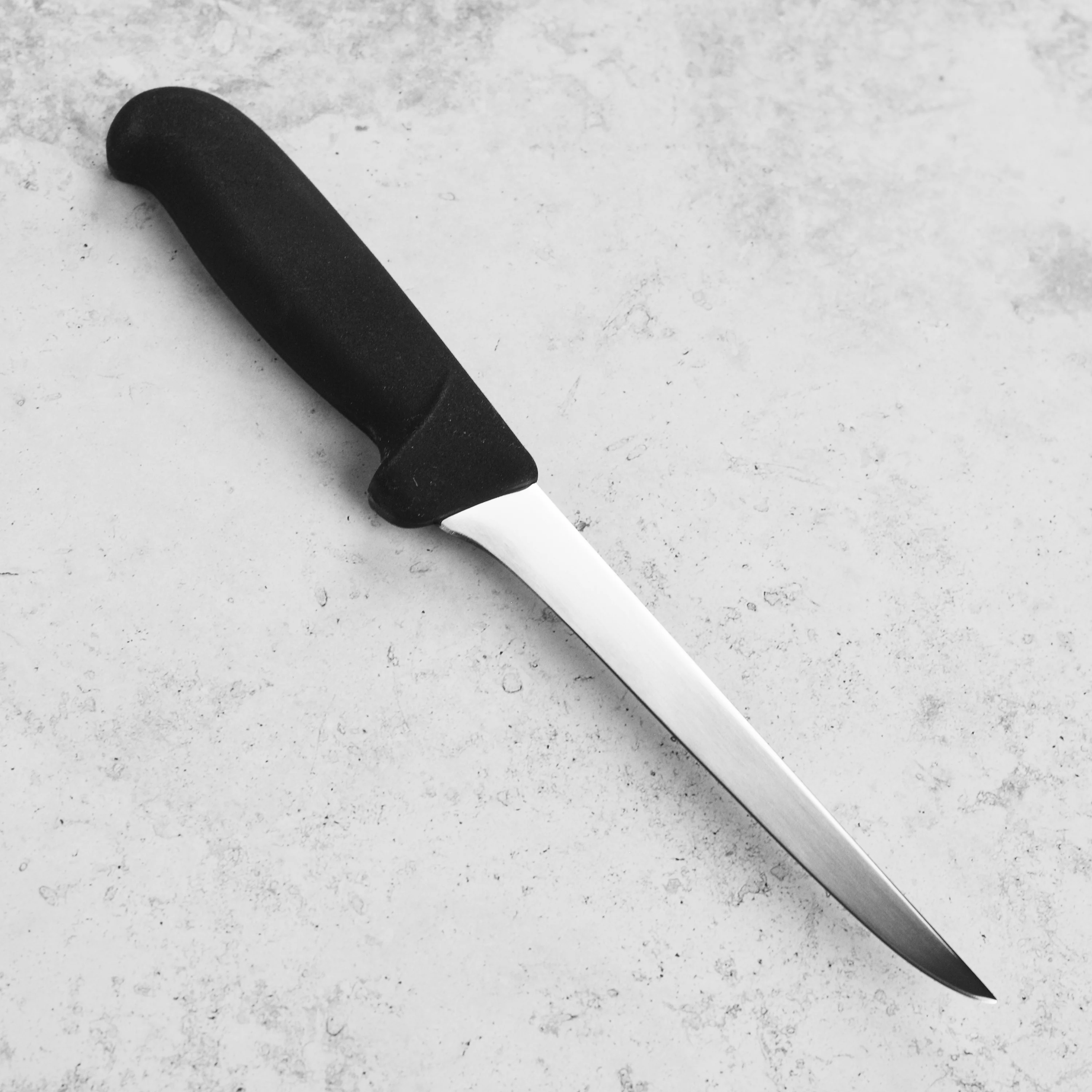 Victorinox Fibrox 6" Straight Flexible Boning Knife - Image 3