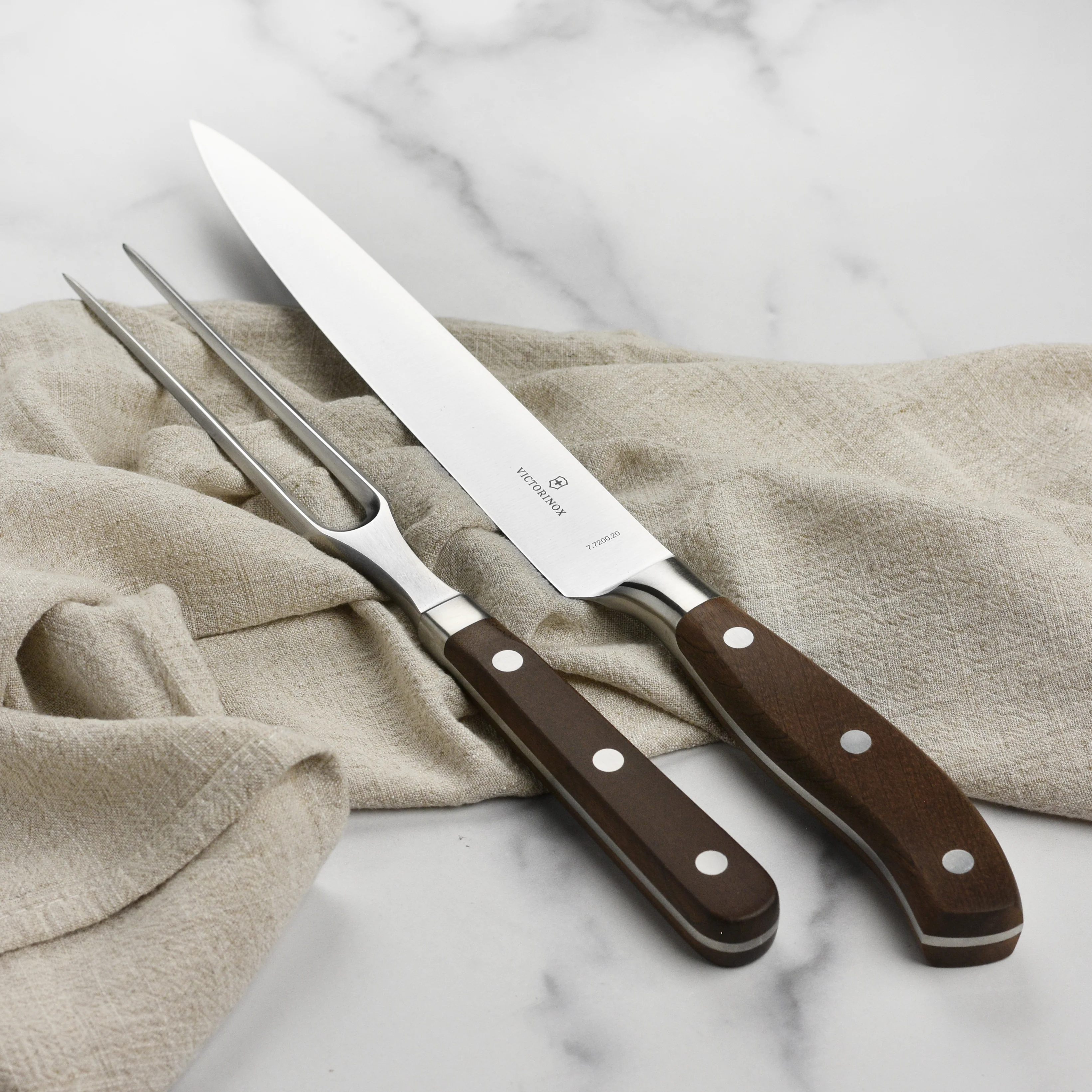 Victorinox Grand Maitre Wood 2 Piece Carving Set - Image 5