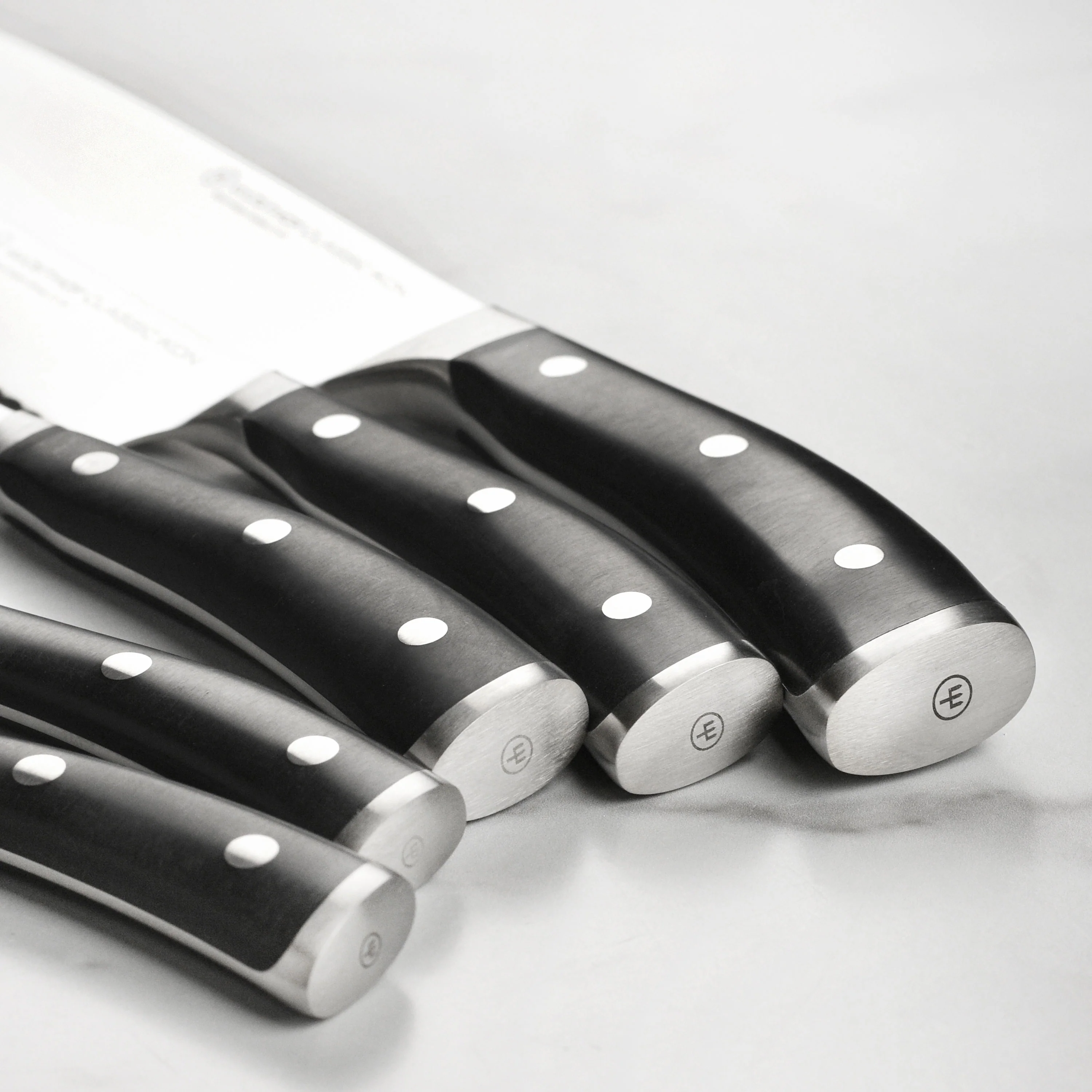 Wusthof Classic Ikon 7 Piece Acacia Slim Knife Block Set - Image 4