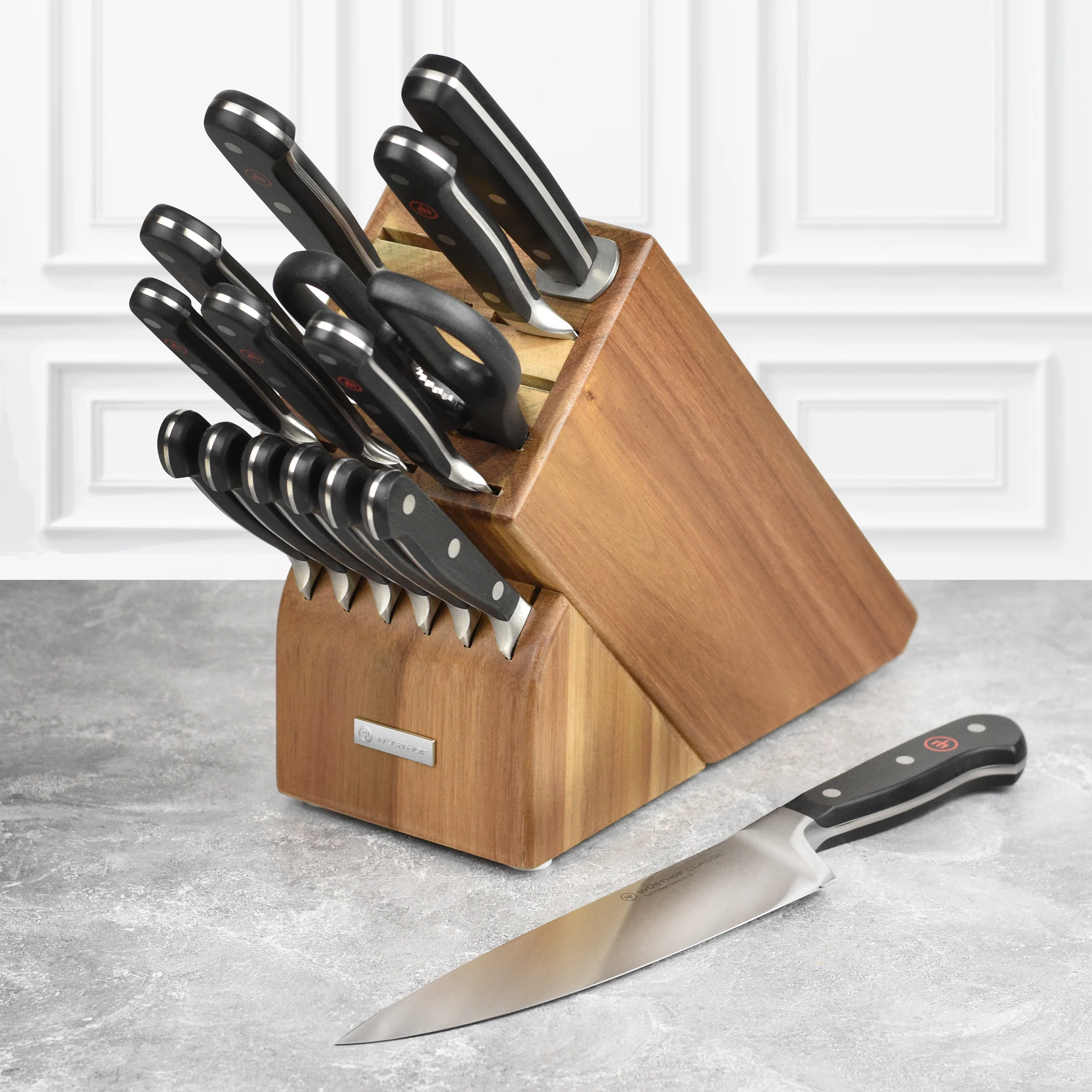 Wusthof Classic 16 Piece Acacia Knife Block Set with Forged Steak Knives - Image 3