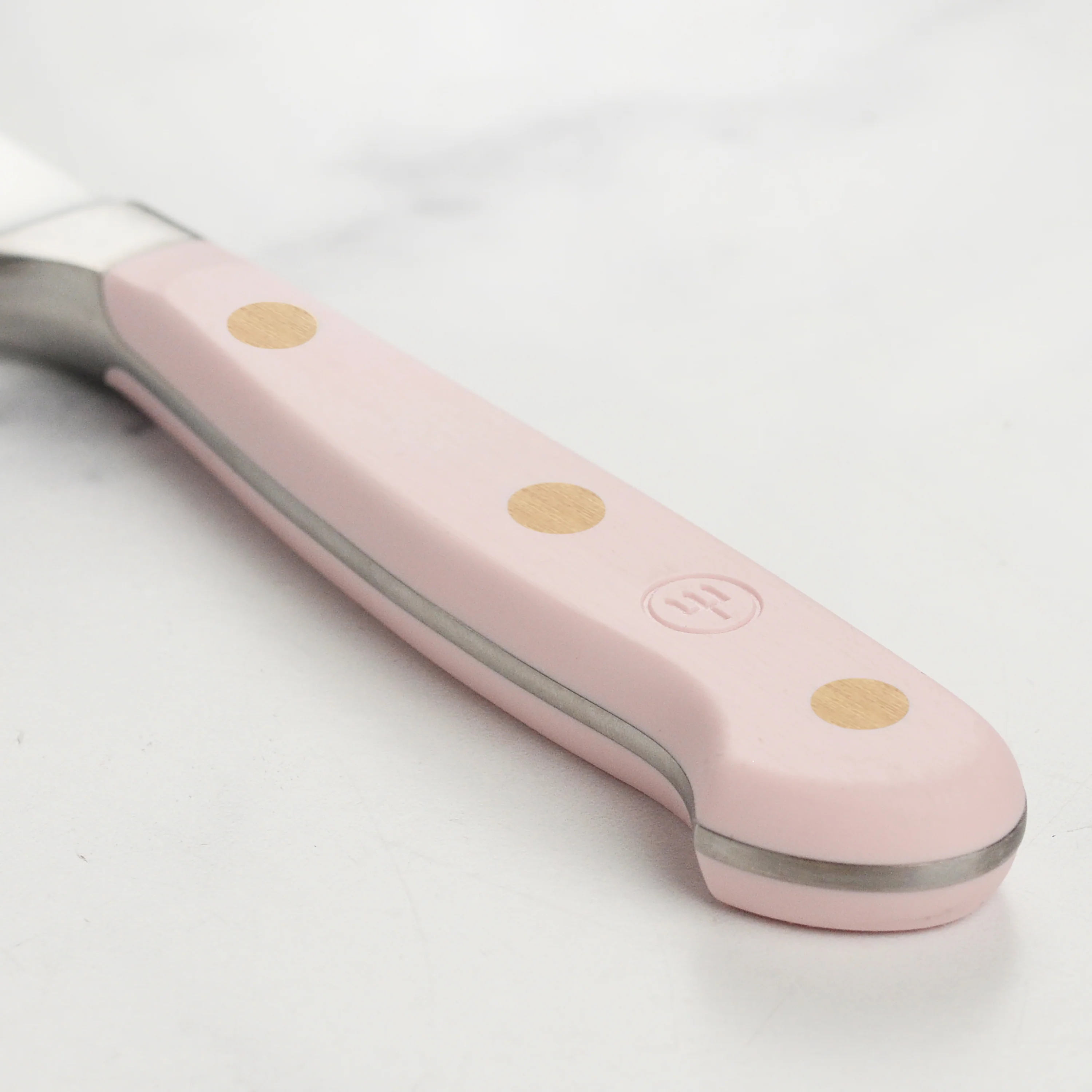 Wusthof Classic Pink Himalayan Salt 5" Serrated Utility Knife - Image 2