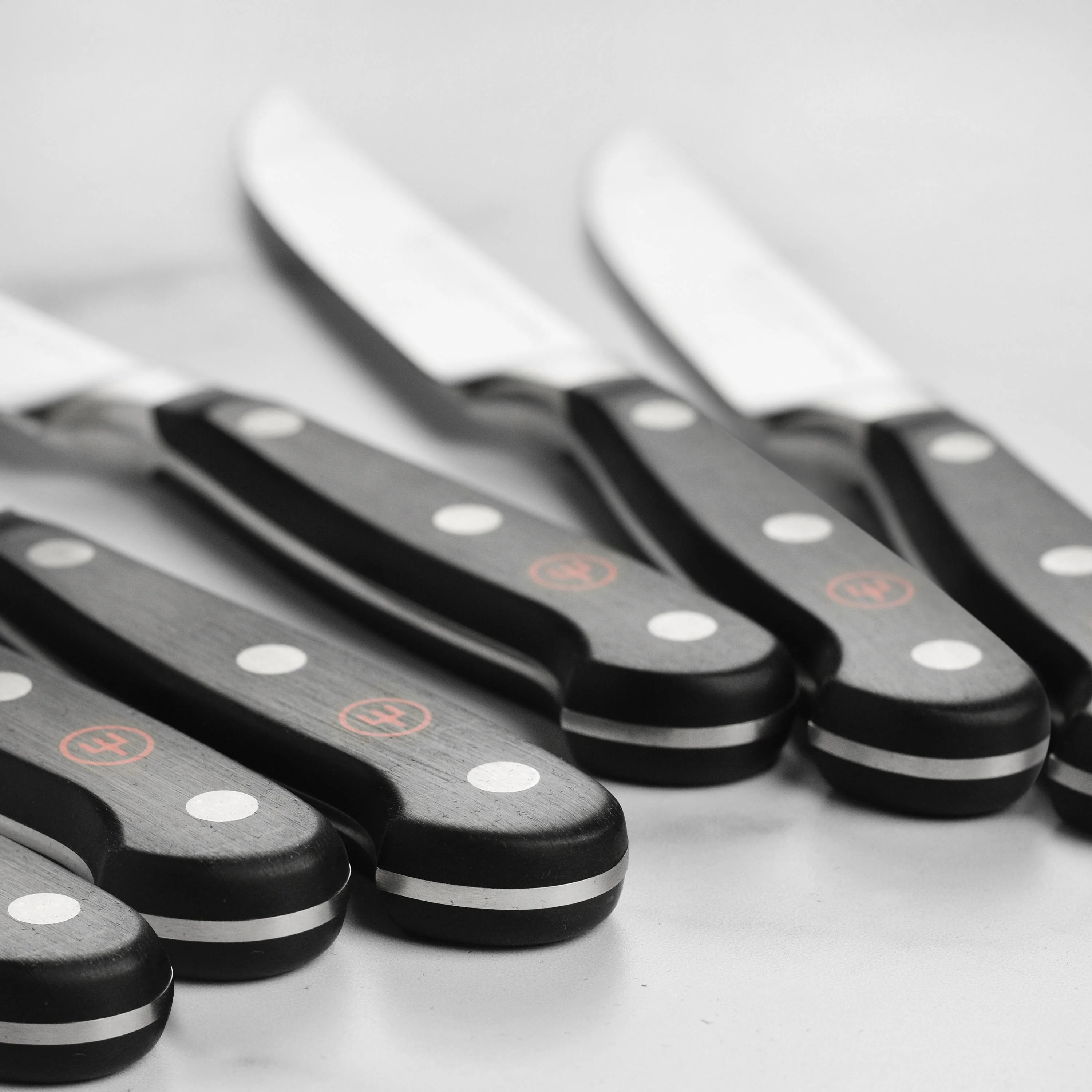 Wusthof Classic 8 Piece Steak Knife Set with Wood Case - Image 3