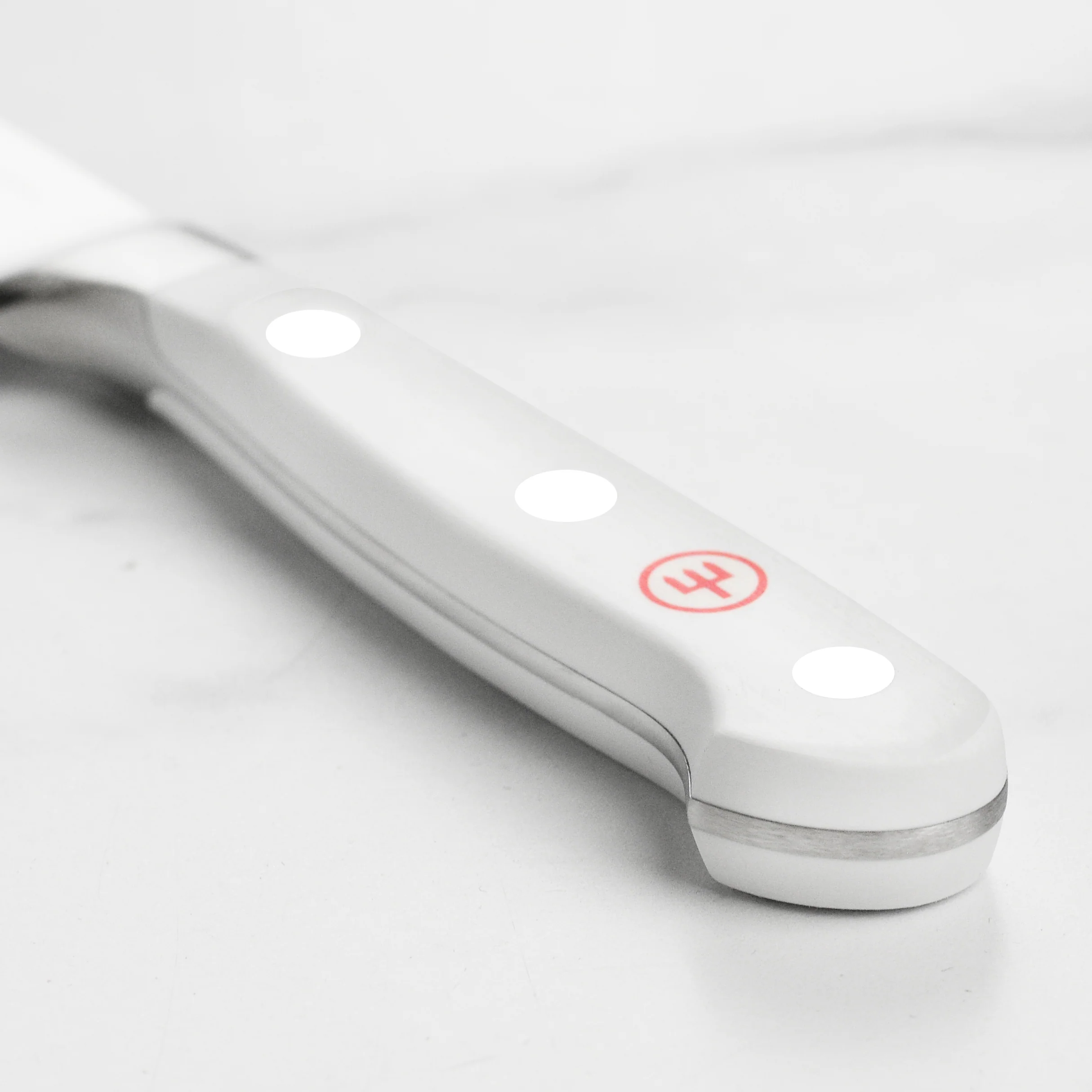 Wusthof Classic White 5" Serrated Utility Knife - Image 2