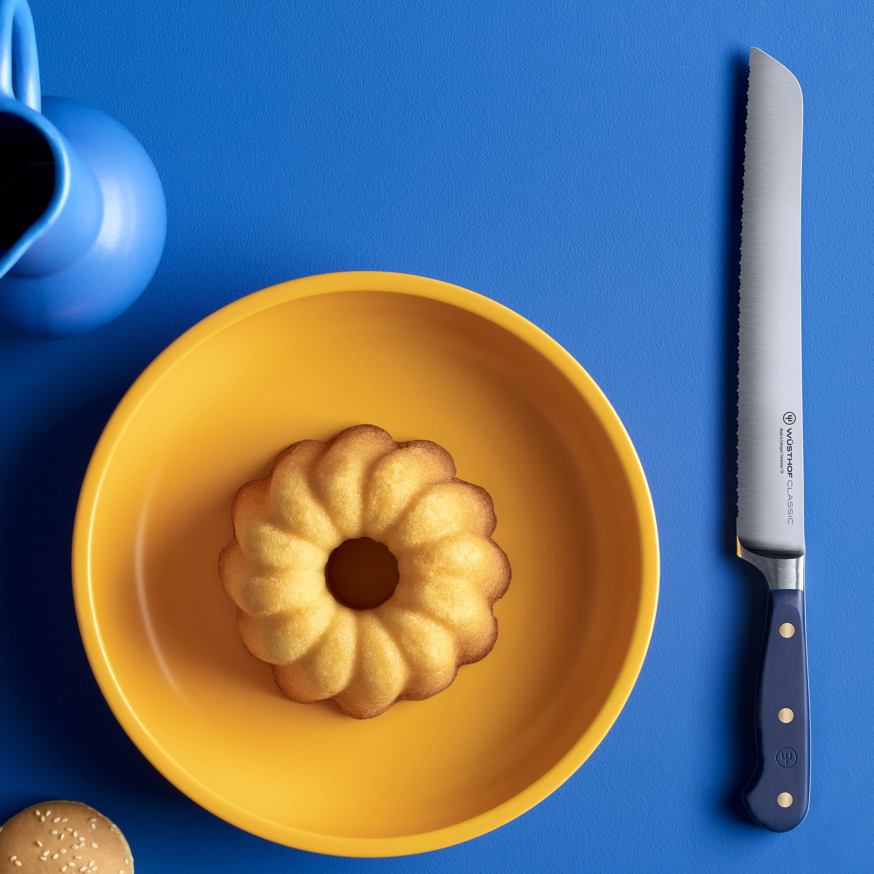 Wusthof Classic Wild Blueberry 9" Double Serrated Bread Knife - Image 3