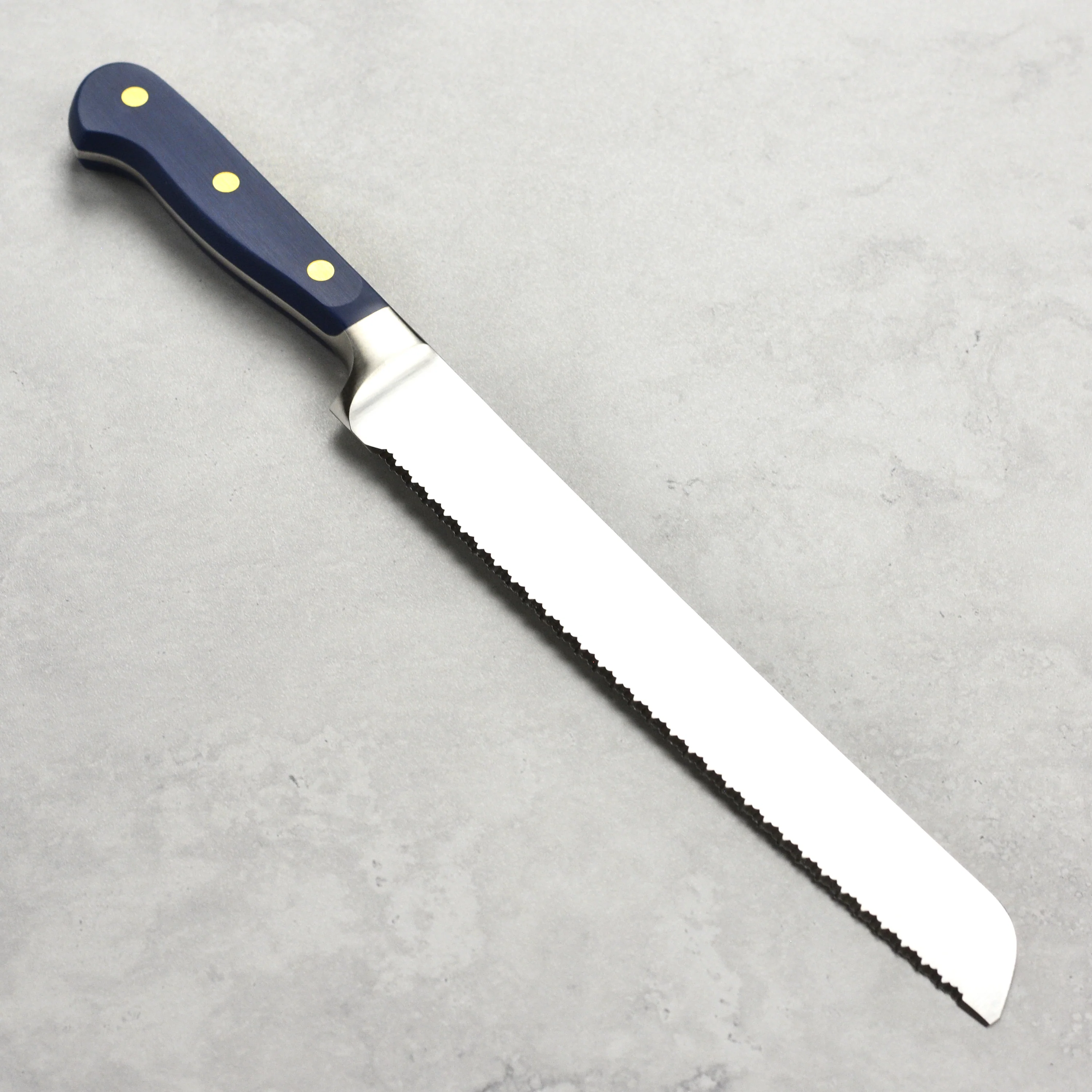 Wusthof Classic Wild Blueberry 9" Double Serrated Bread Knife - Image 6