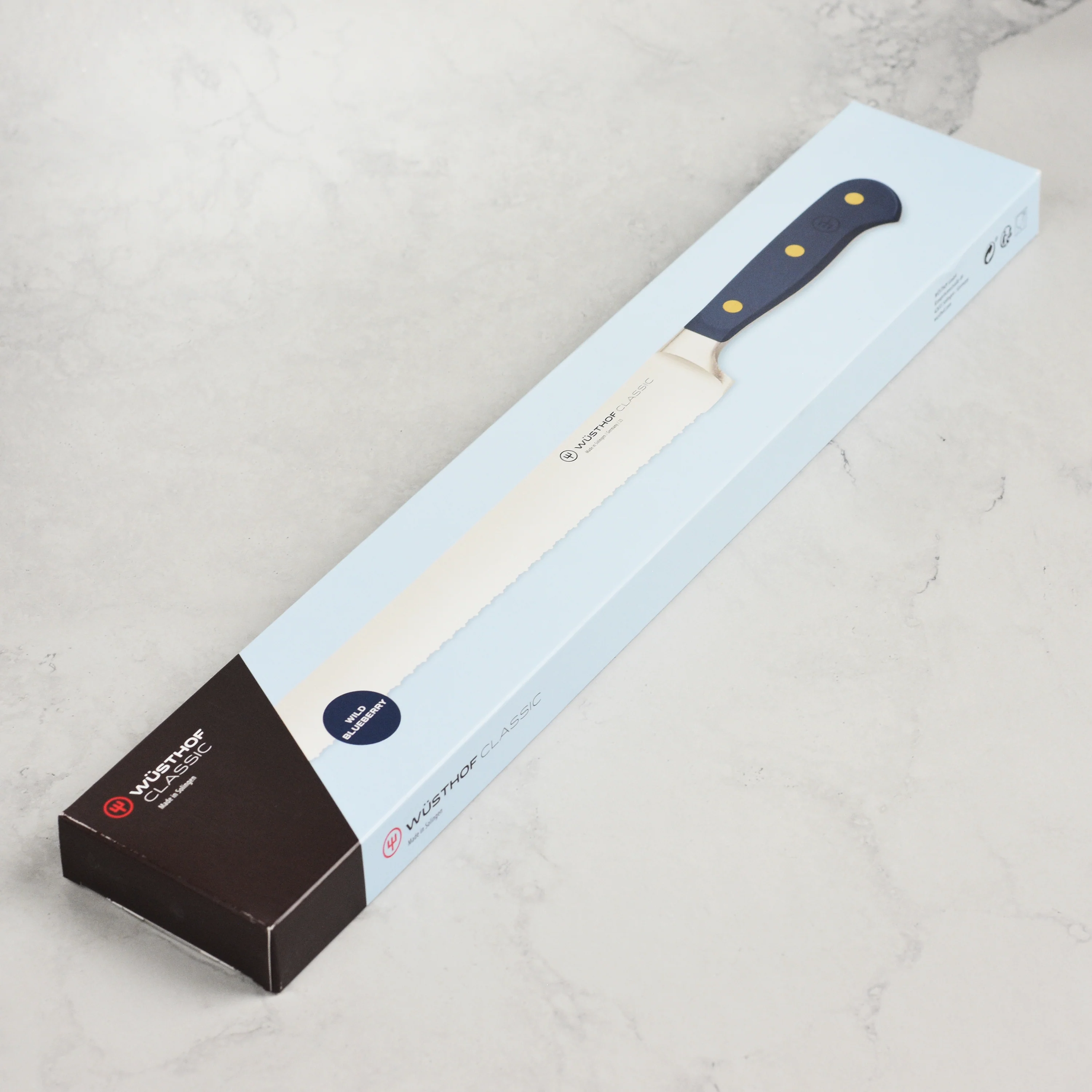 Wusthof Classic Wild Blueberry 9" Double Serrated Bread Knife - Image 7