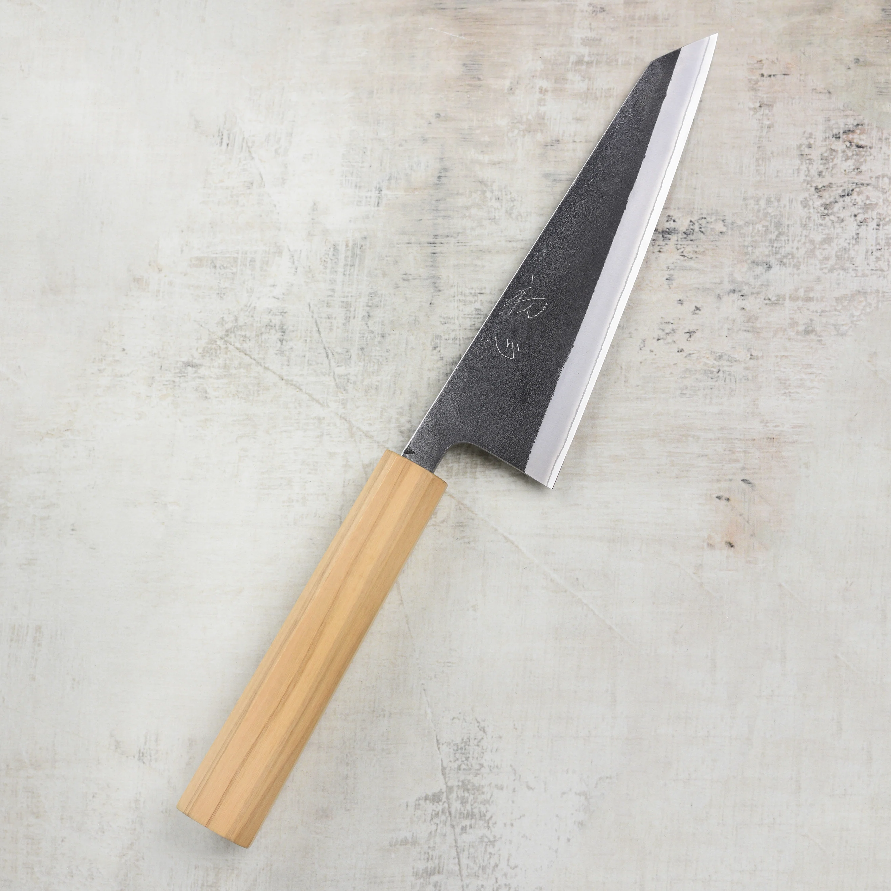 Yoshikane Shirogami #2 Kurouchi Stainless Clad 5.9" Honesuki, Olivewood - Image 4